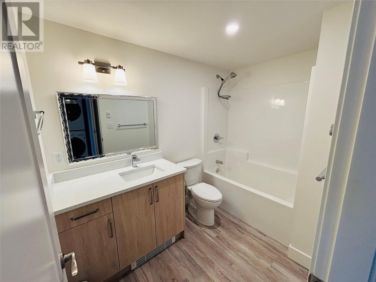 1768 Gallon Avenue, Lumby, British Columbia  V0E 2G0 - Photo 25 - 10344208