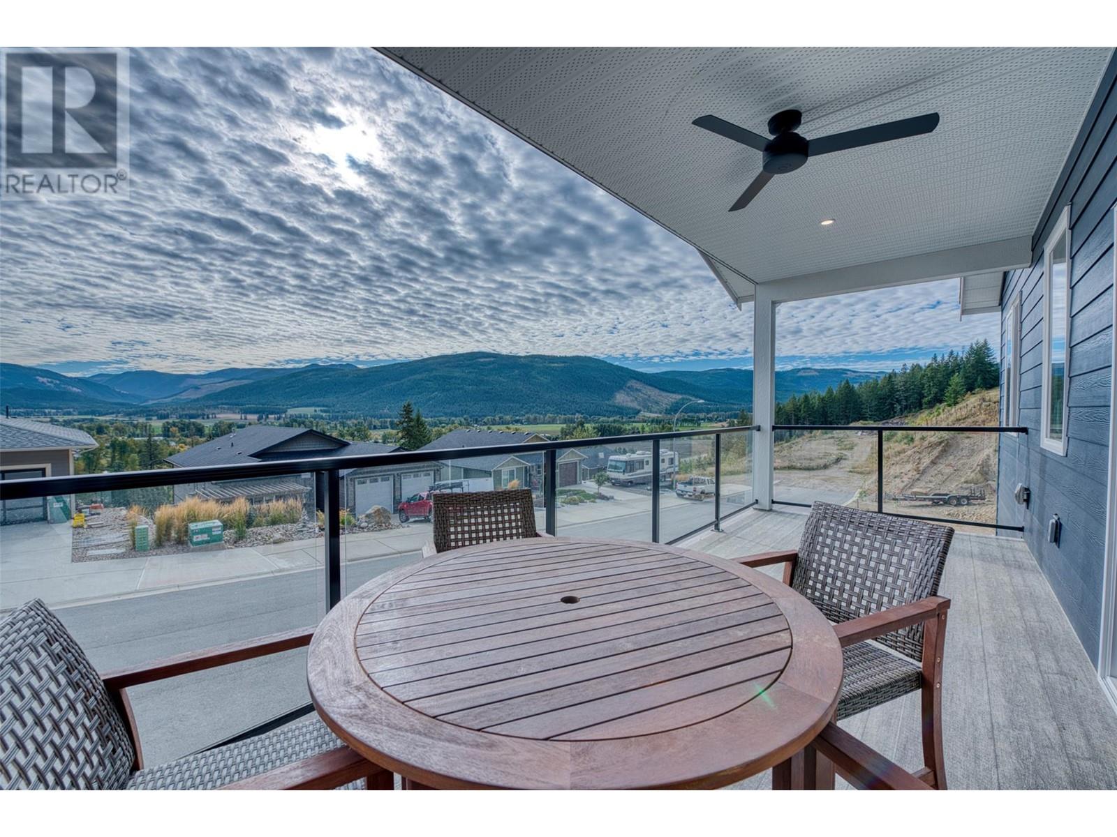 1768 Gallon Avenue, Lumby, British Columbia  V0E 2G0 - Photo 3 - 10344208