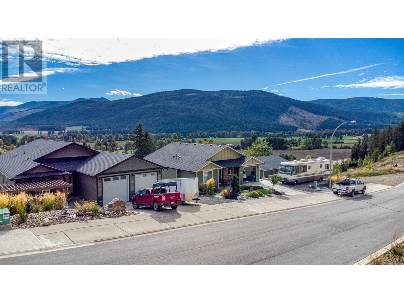 1768 Gallon Avenue, Lumby, British Columbia  V0E 2G0 - Photo 36 - 10344208