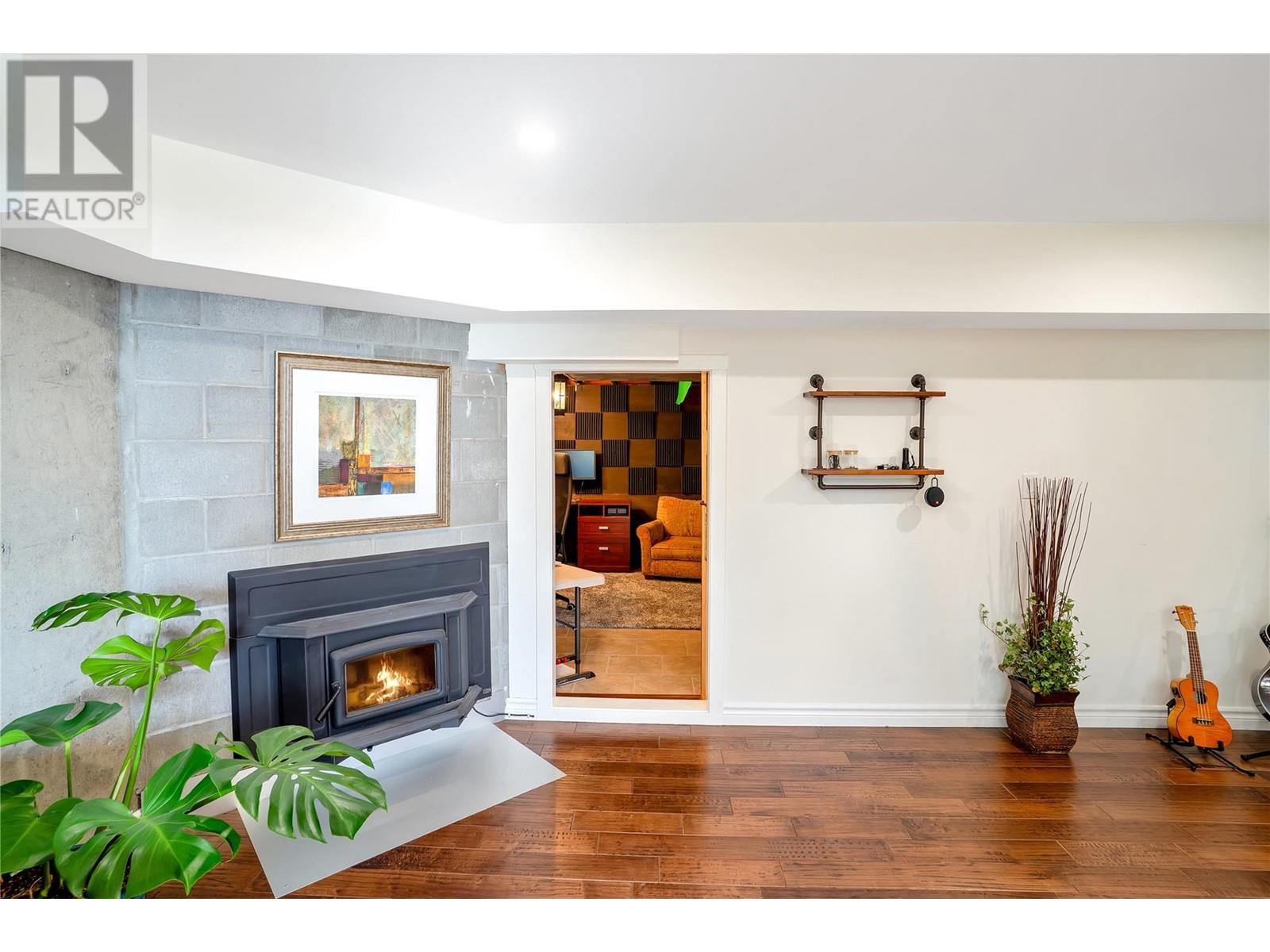 1095 Toovey Road, Kelowna, British Columbia  V1X 6R2 - Photo 36 - 10346125