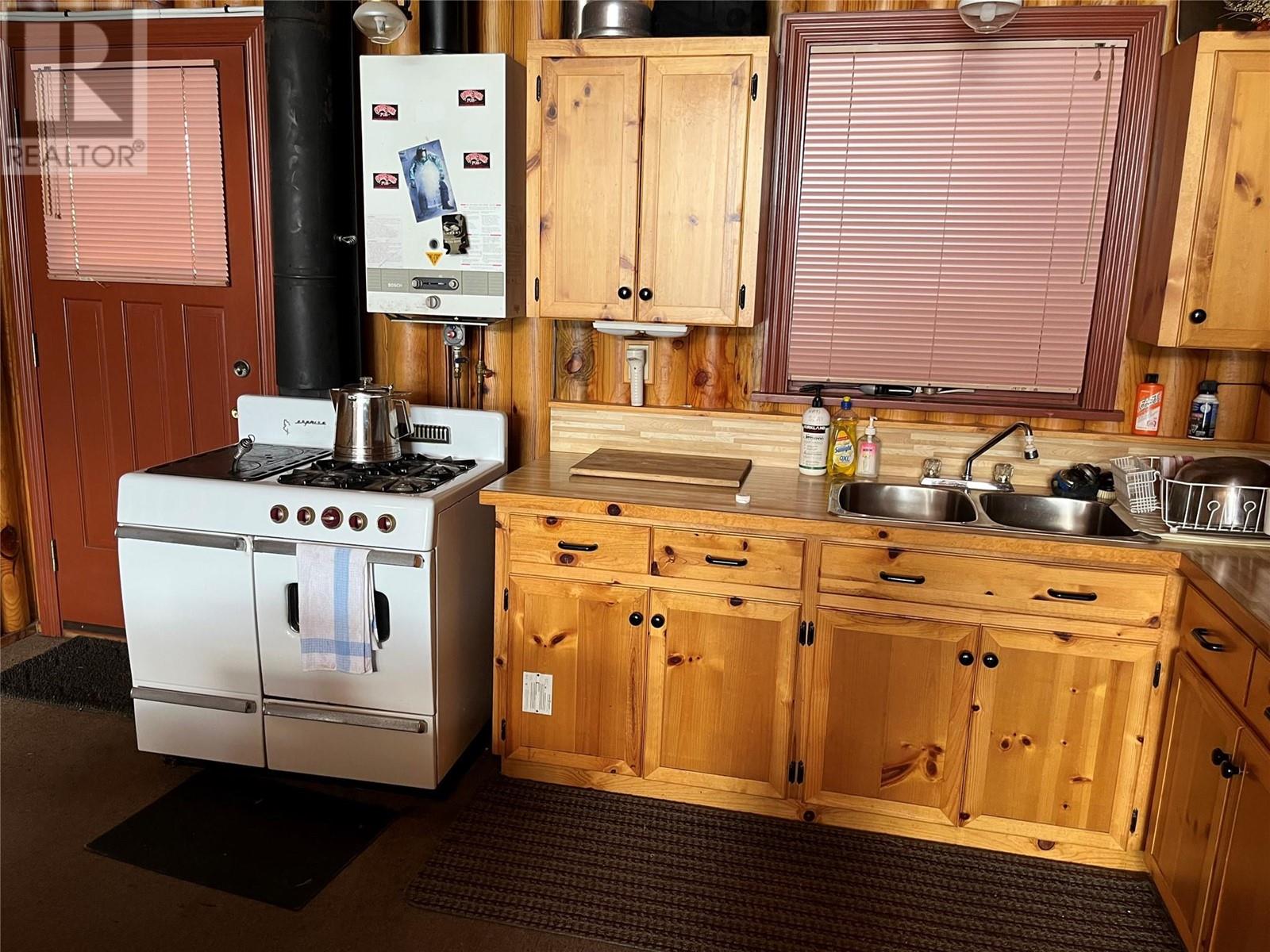 2705 Peachland Forestry Service Road, Peachland, British Columbia  o0o 0o0 - Photo 11 - 10345821