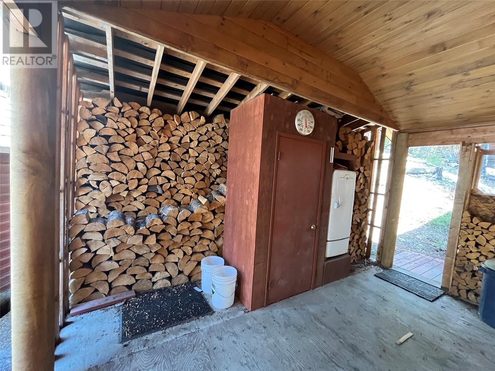 2705 Peachland Forestry Service Road, Peachland, British Columbia  o0o 0o0 - Photo 4 - 10345821