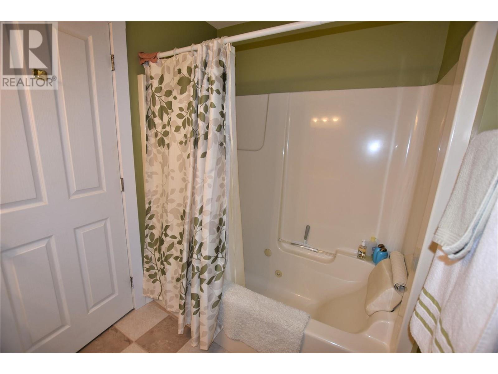 450 Ibis Avenue, Vernon, British Columbia  V1H 2A1 - Photo 31 - 10346220