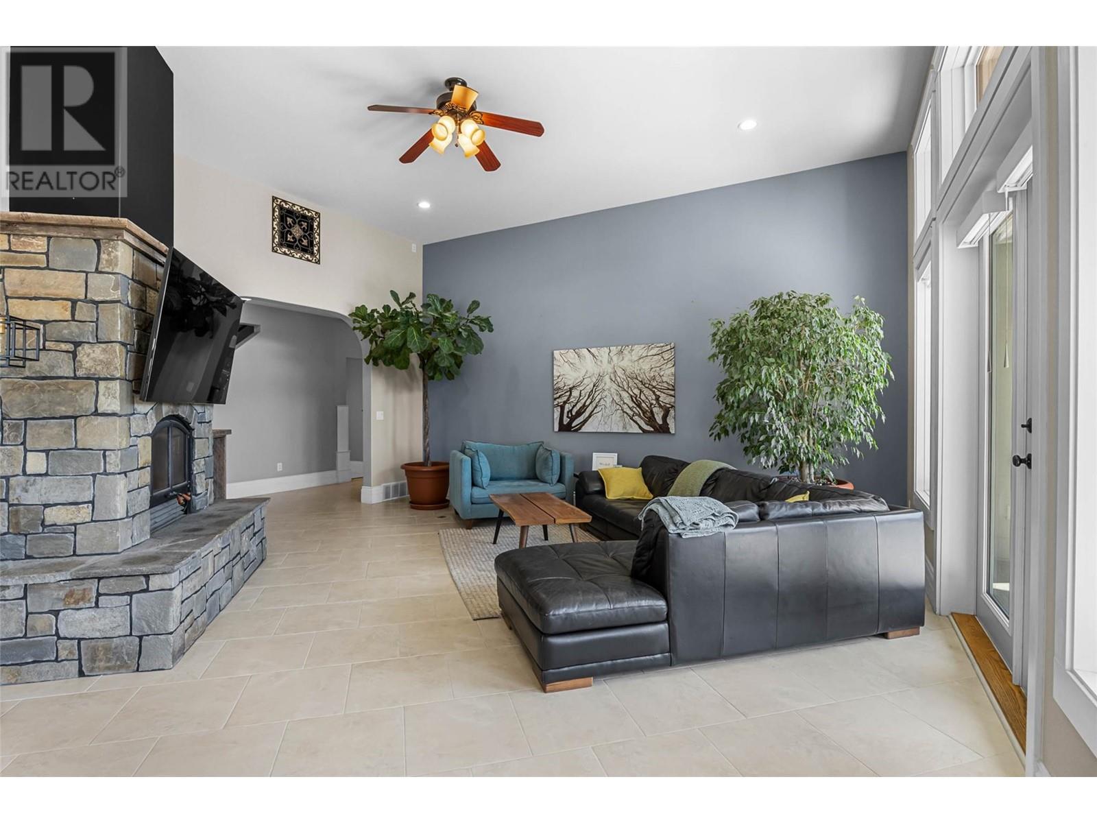 6640 Old  5 Highway, Kamloops, British Columbia  V2H 0B7 - Photo 17 - 10345569