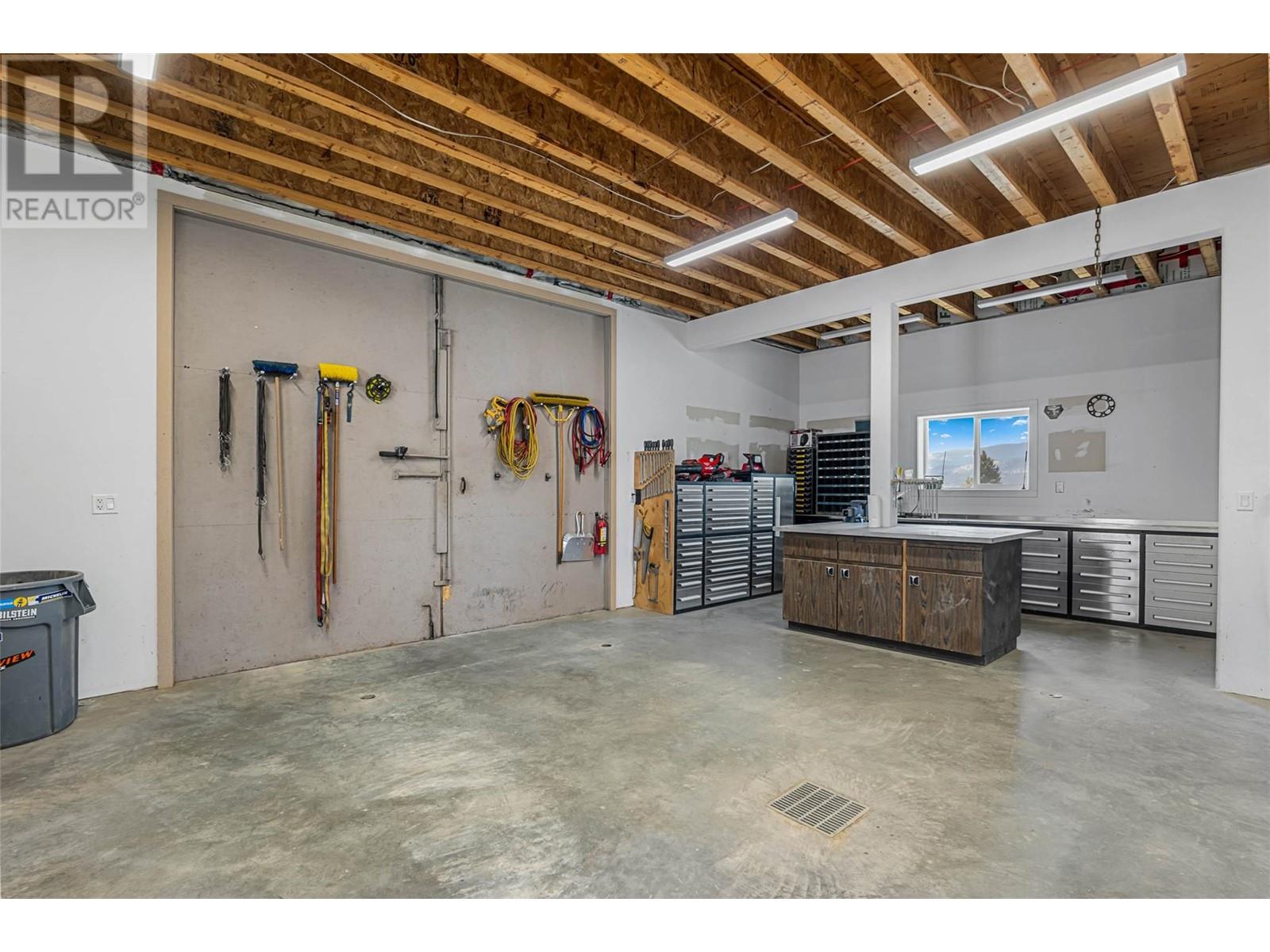 6640 Old  5 Highway, Kamloops, British Columbia  V2H 0B7 - Photo 44 - 10345569