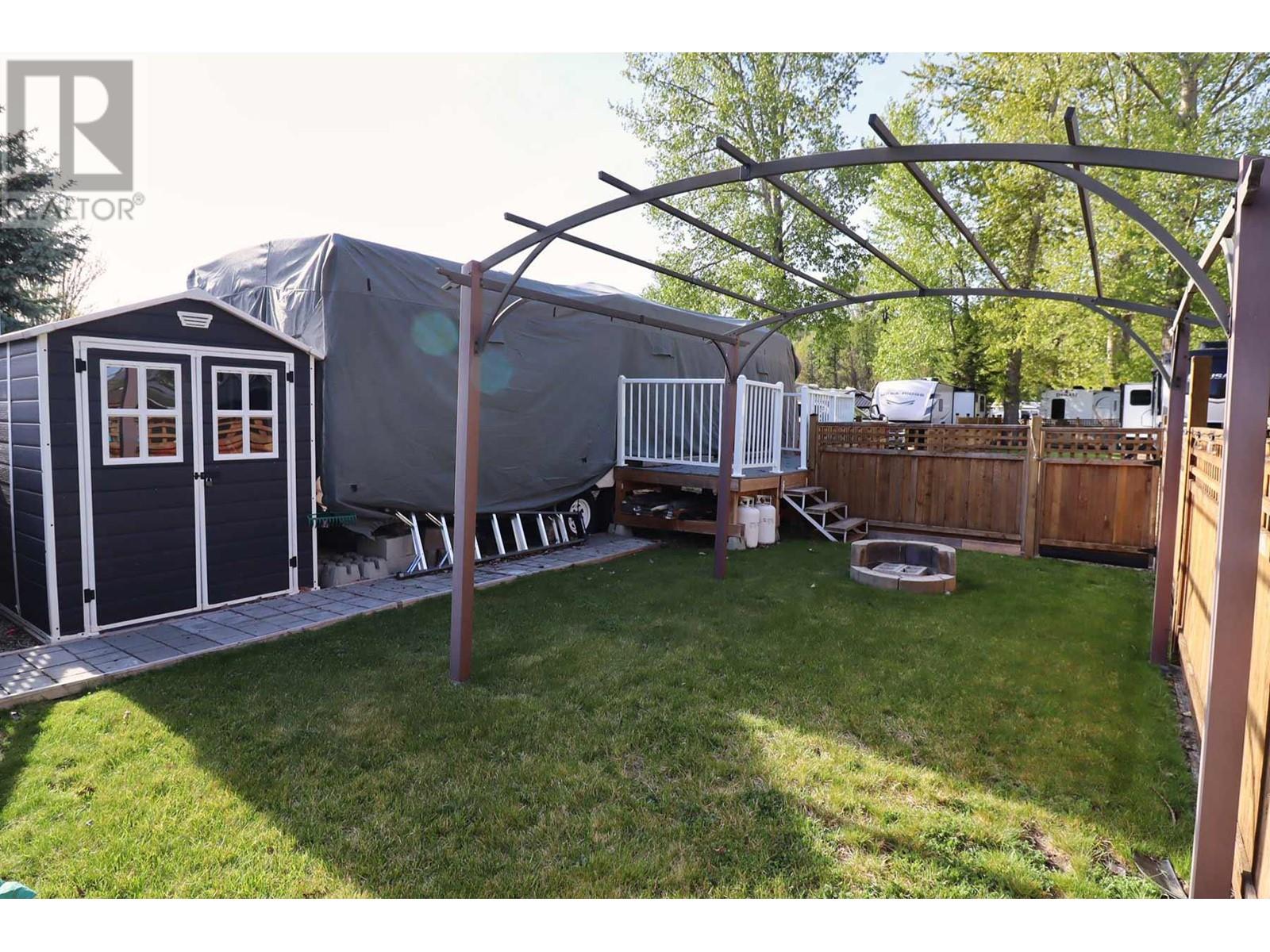 4 Heron Lane, Lee Creek, British Columbia  V0E 1M4 - Photo 1 - 10345571