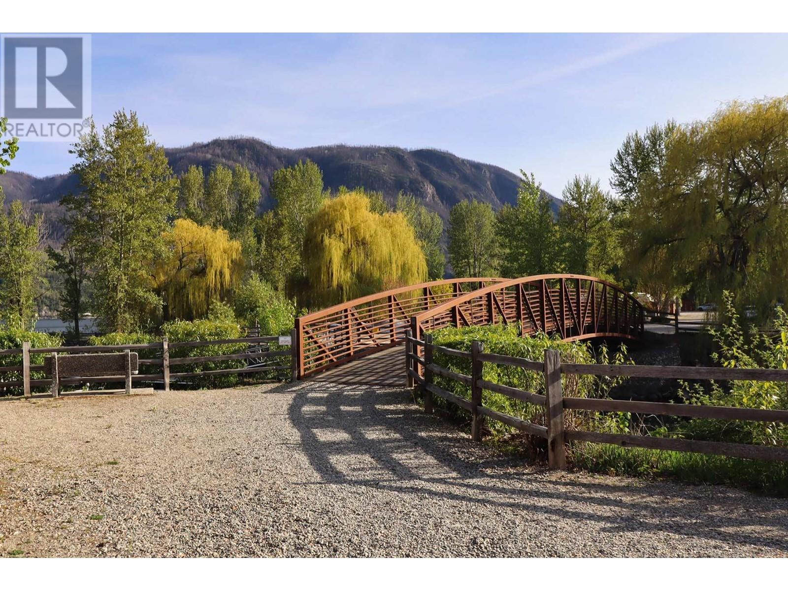 4 Heron Lane, Lee Creek, British Columbia  V0E 1M4 - Photo 38 - 10345571