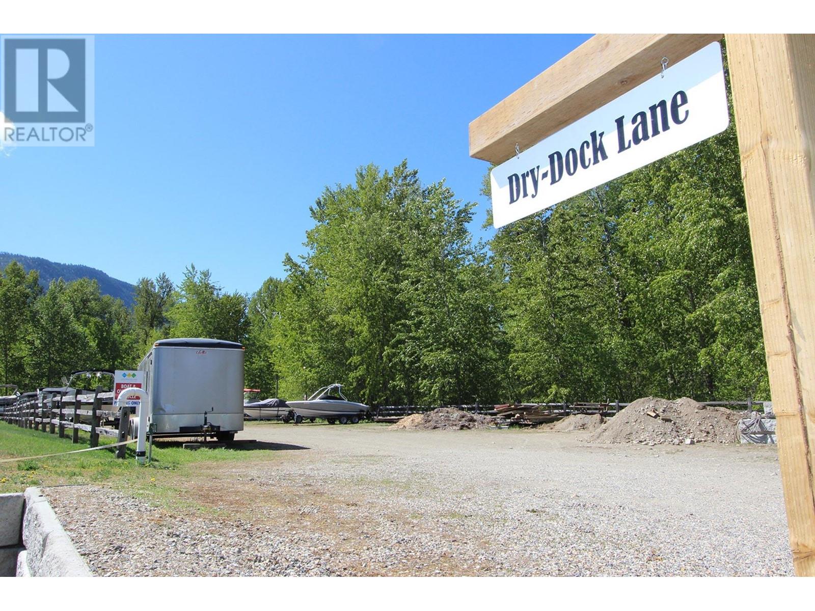 4 Heron Lane, Lee Creek, British Columbia  V0E 1M4 - Photo 49 - 10345571