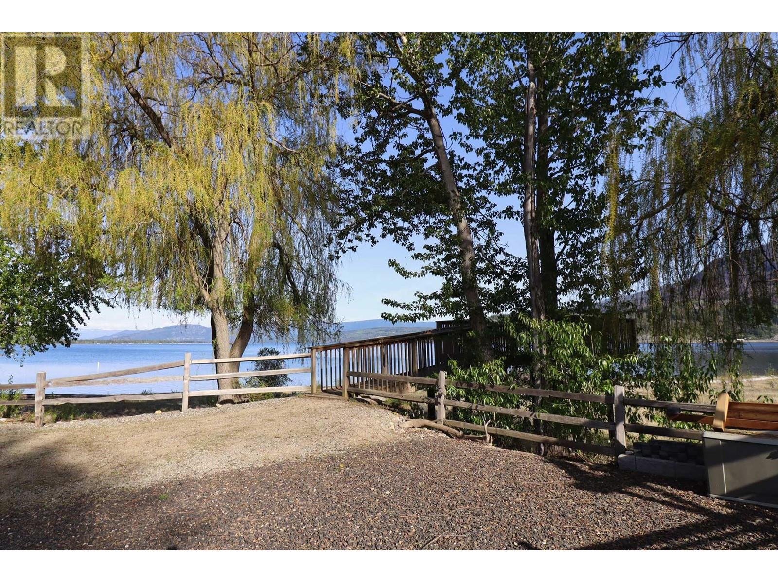 4 Heron Lane, Lee Creek, British Columbia  V0E 1M4 - Photo 55 - 10345571
