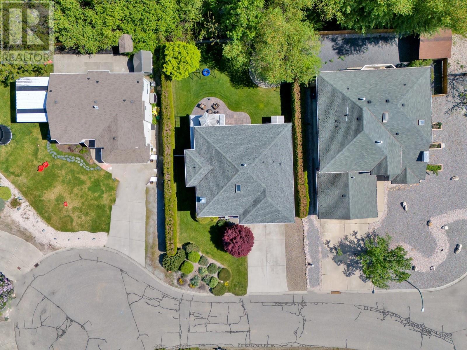 787 Torrs Court, Kelowna, British Columbia  V1W 1B5 - Photo 32 - 10346054