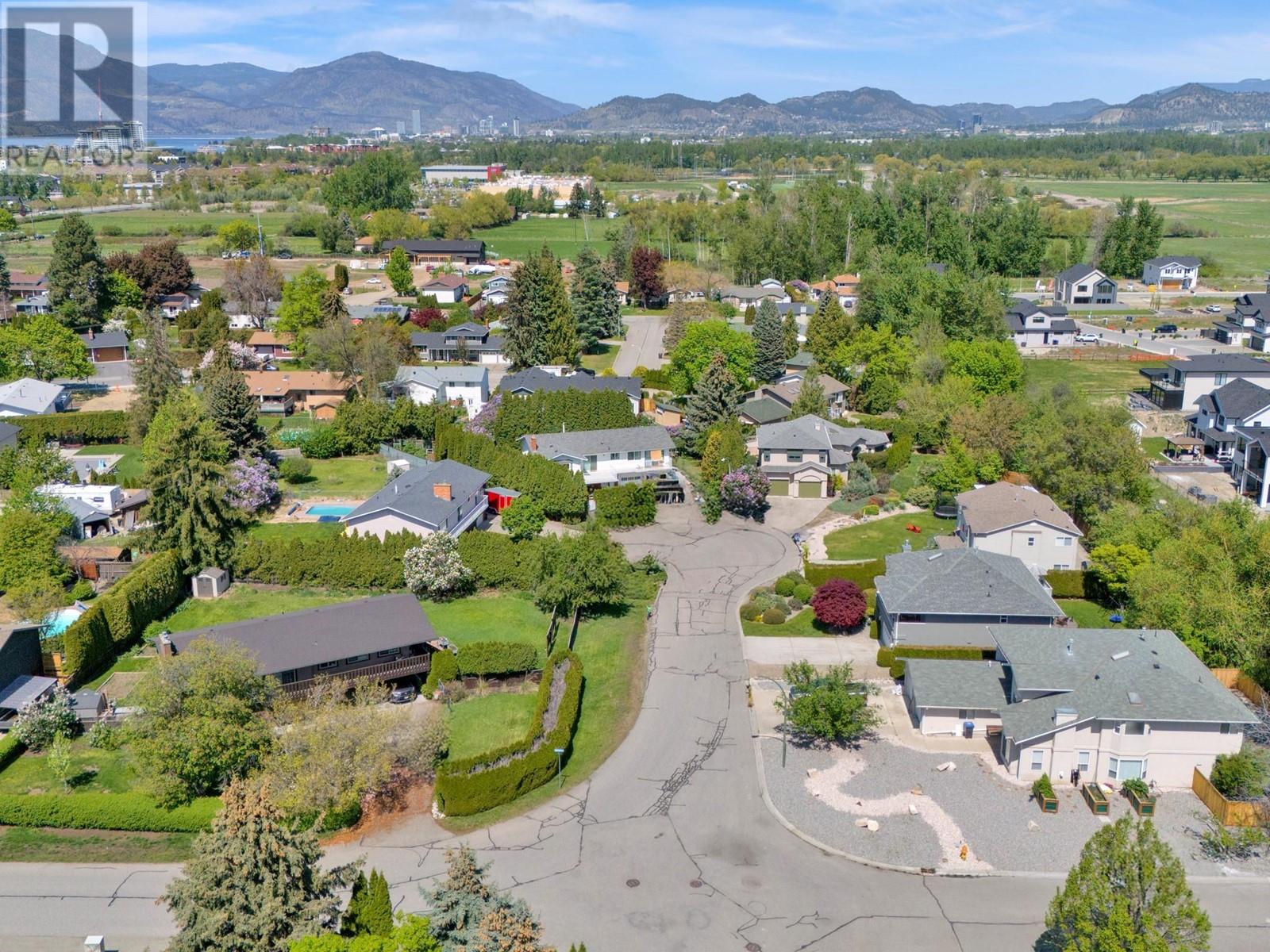 787 Torrs Court, Kelowna, British Columbia  V1W 1B5 - Photo 34 - 10346054