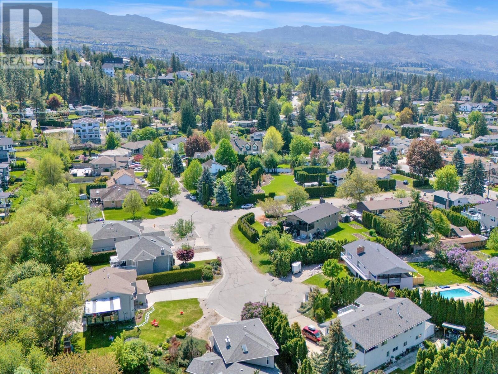 787 Torrs Court, Kelowna, British Columbia  V1W 1B5 - Photo 37 - 10346054