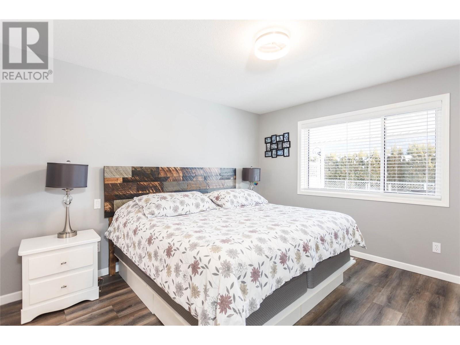 2675 Pine Avenue Unit# 4, Lumby, British Columbia  V0E 2G5 - Photo 15 - 10346066