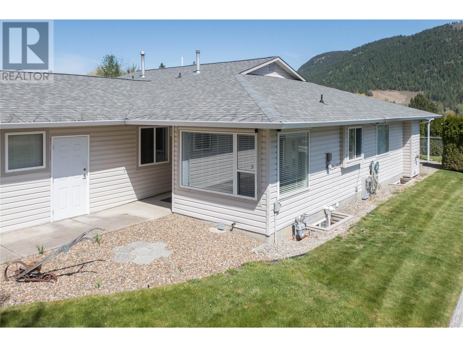 2675 Pine Avenue Unit# 4, Lumby, British Columbia  V0E 2G5 - Photo 43 - 10346066