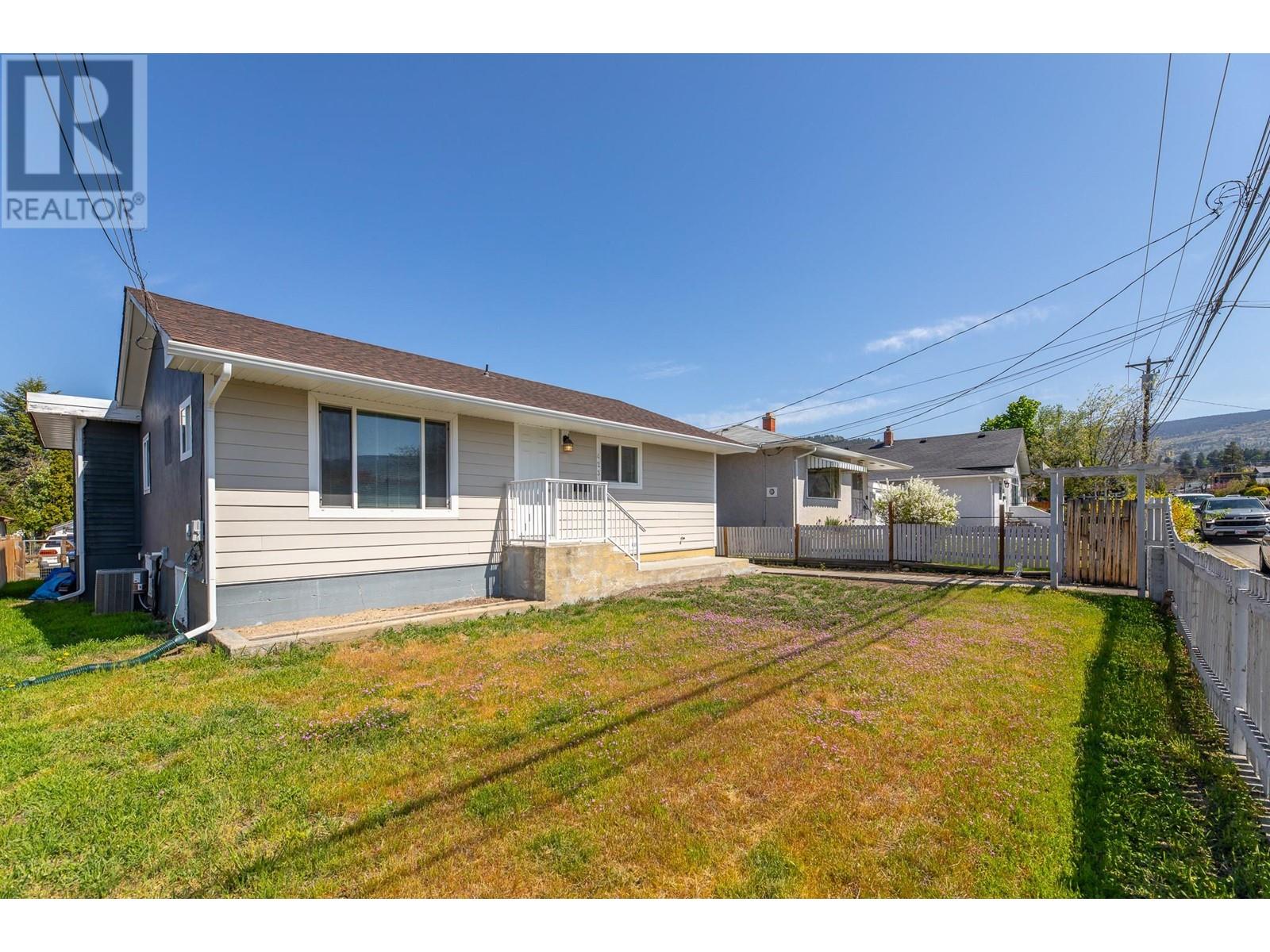 423 Penticton Avenue, Penticton, British Columbia  V2A 2M5 - Photo 3 - 10345896