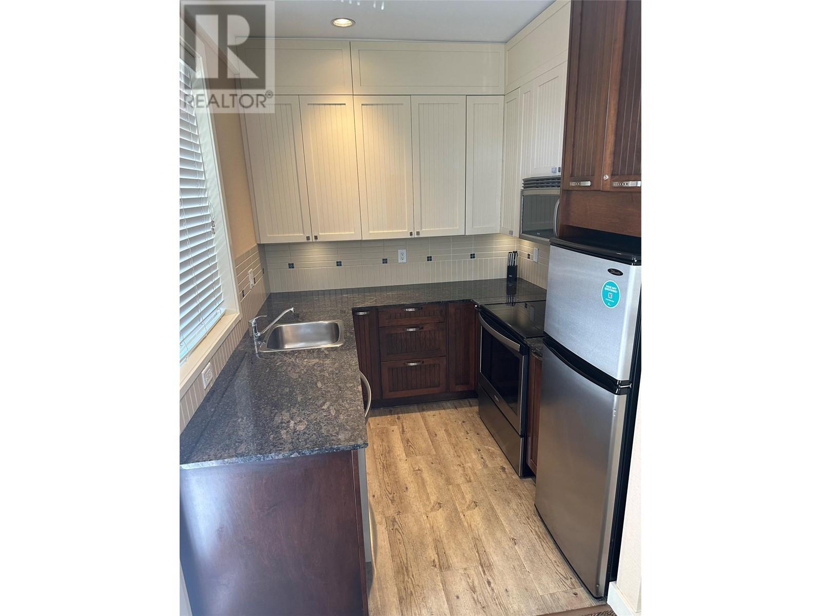 13011 Lakeshore Drive Unit# 231, Summerland, British Columbia  V0H 1Z1 - Photo 4 - 10346376