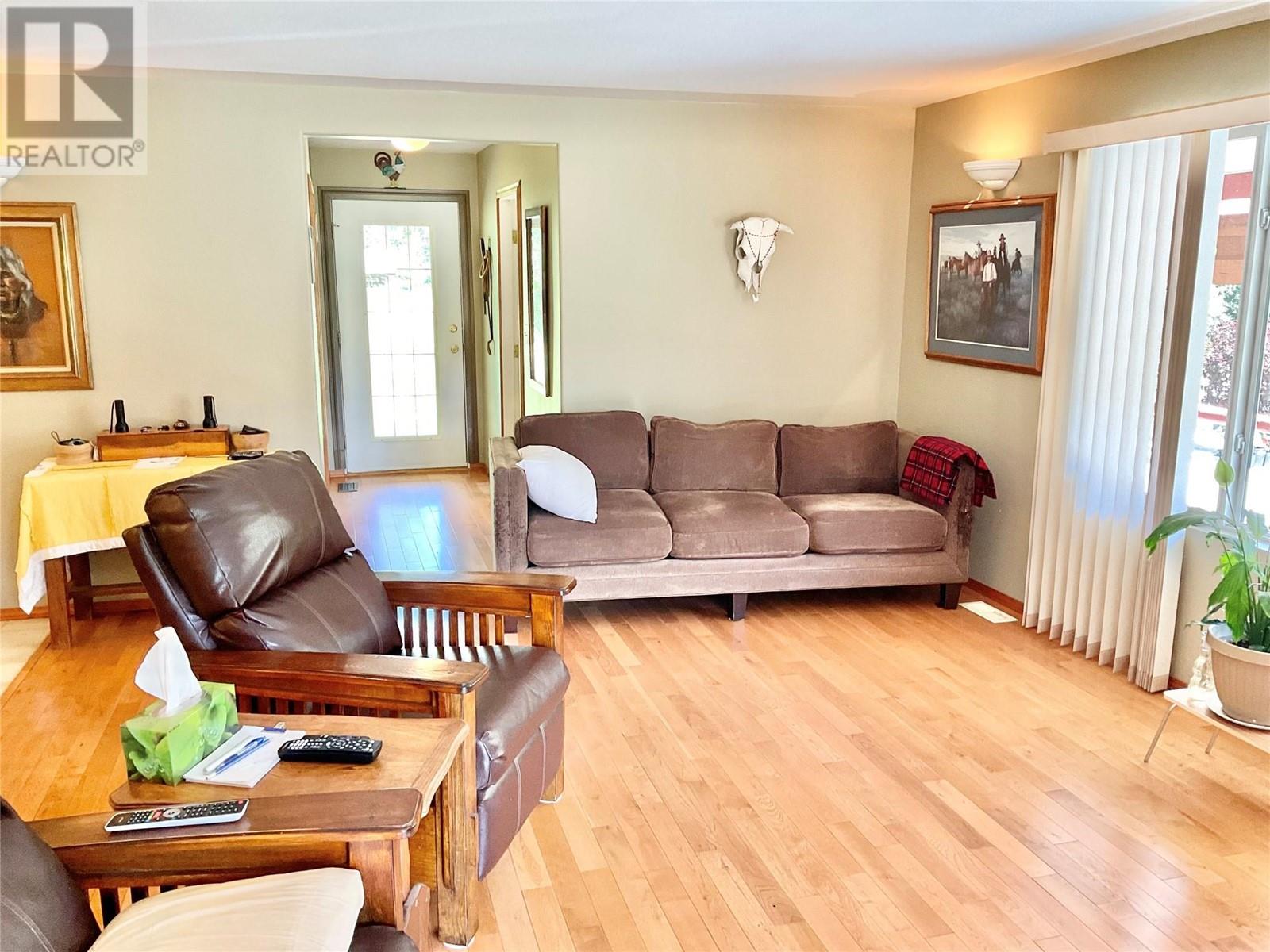 1660 3 Highway, Midway, British Columbia  V0H 1M0 - Photo 15 - 10346274