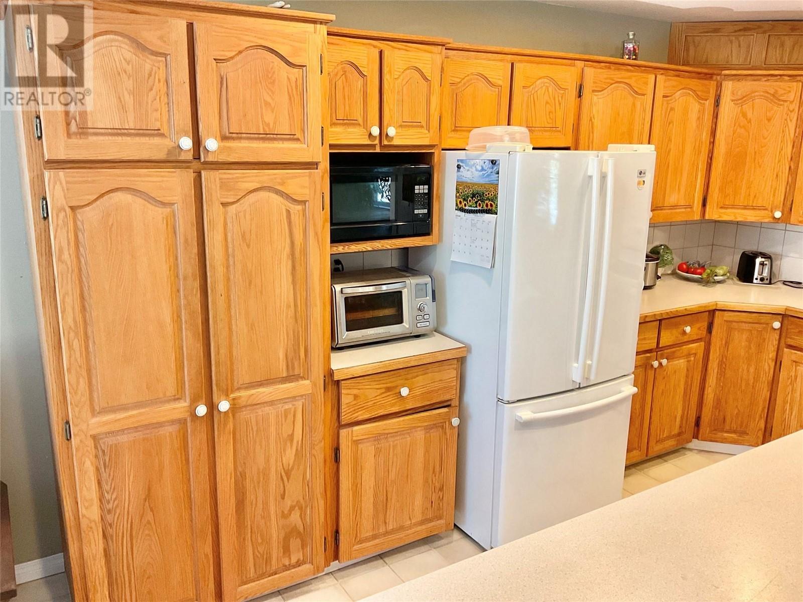 1660 3 Highway, Midway, British Columbia  V0H 1M0 - Photo 17 - 10346274