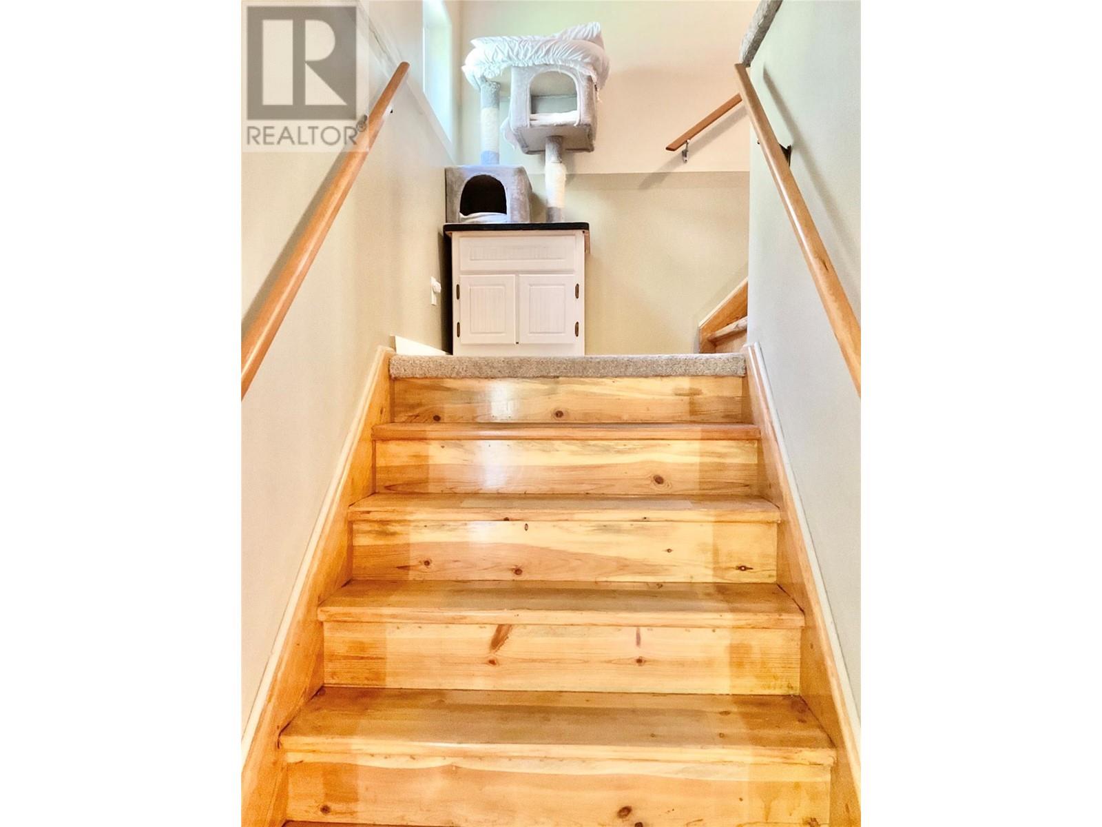 1660 3 Highway, Midway, British Columbia  V0H 1M0 - Photo 23 - 10346274