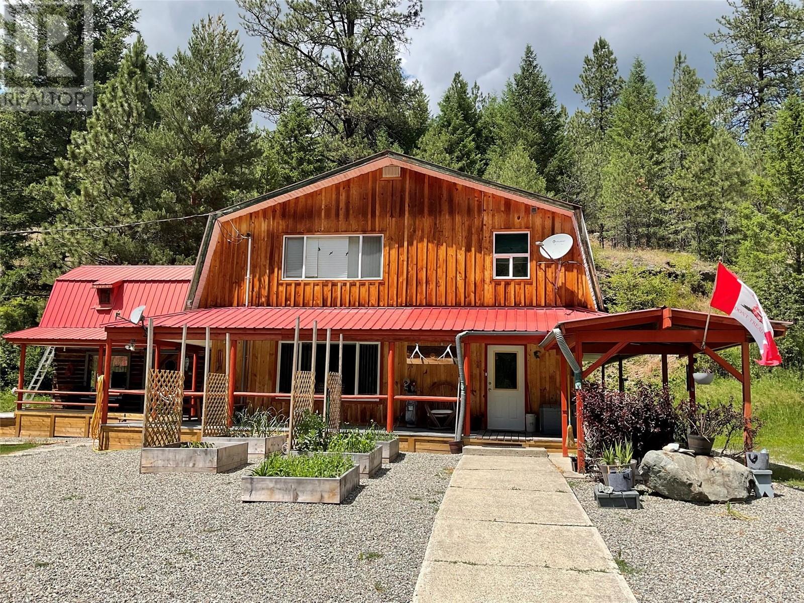 1660 3 Highway, Midway, British Columbia  V0H 1M0 - Photo 5 - 10346274