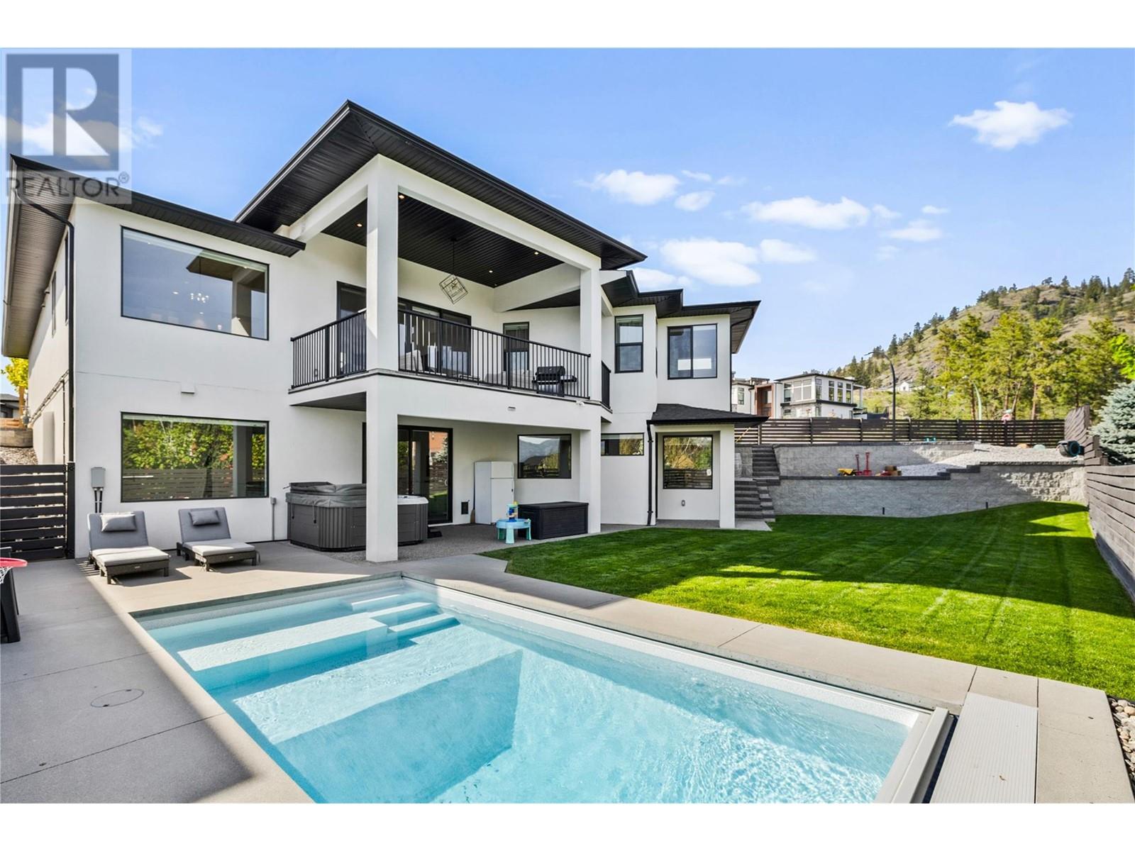 3374 Vineyard View Drive, West Kelowna, British Columbia  V4T 3M3 - Photo 1 - 10341075