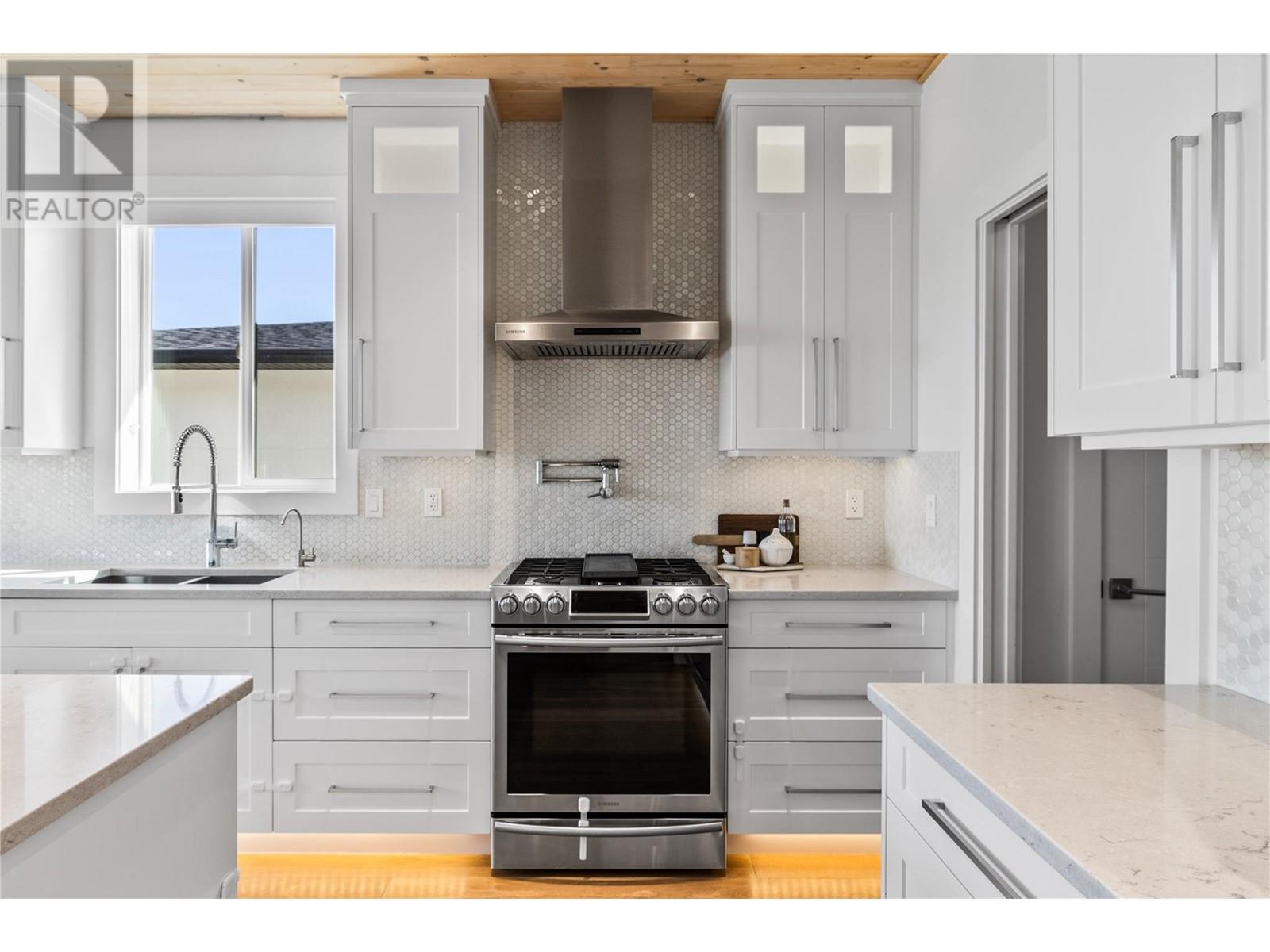 3374 Vineyard View Drive, West Kelowna, British Columbia  V4T 3M3 - Photo 12 - 10341075