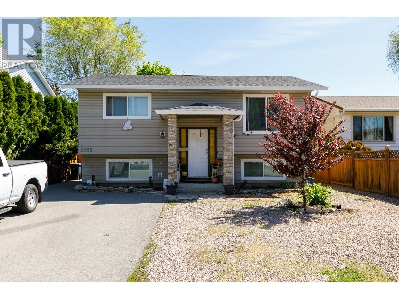 2855 Bouvette Street, Kelowna, British Columbia  V1Y 3K5 - Photo 8 - 10346375