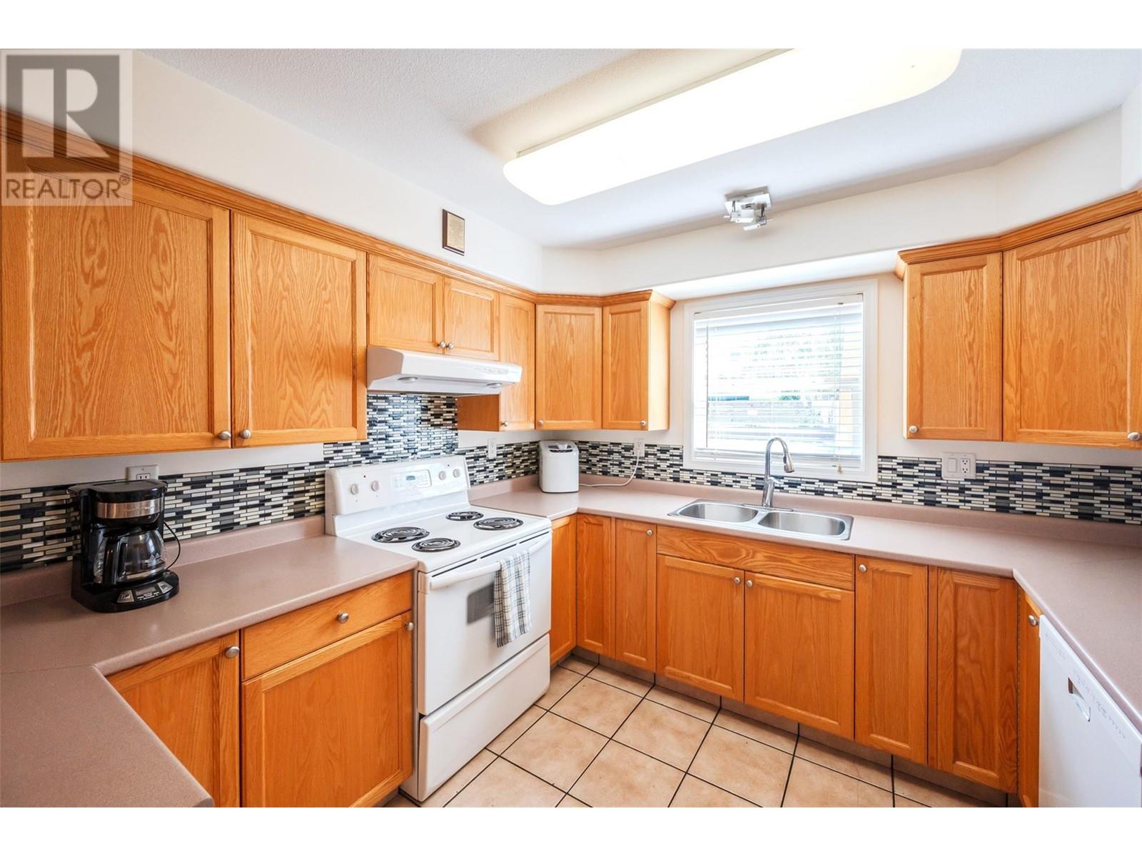 9307 62nd Avenue Unit# 116, Osoyoos, British Columbia  V0H 1V1 - Photo 4 - 10346456