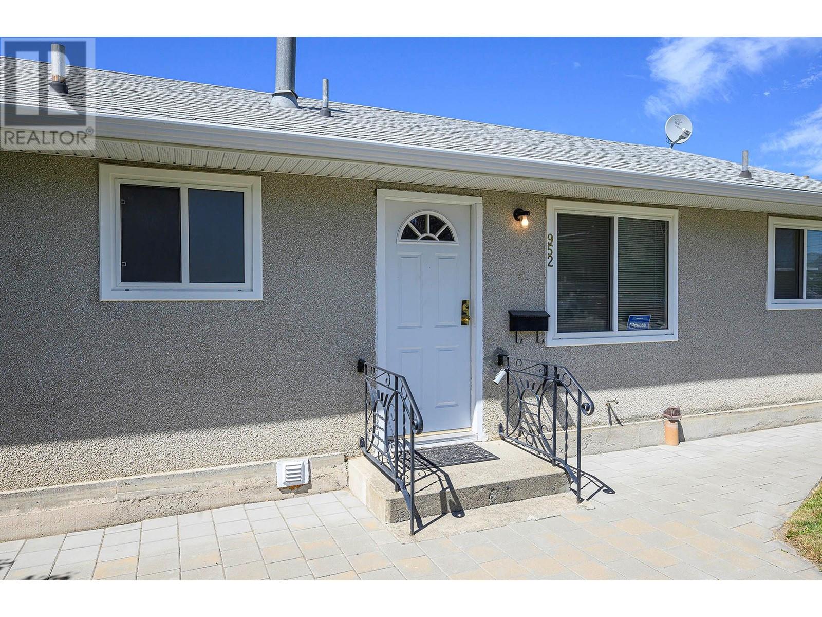 952 Fraser Street, Kamloops, British Columbia  V2C 3H5 - Photo 1 - 10346248