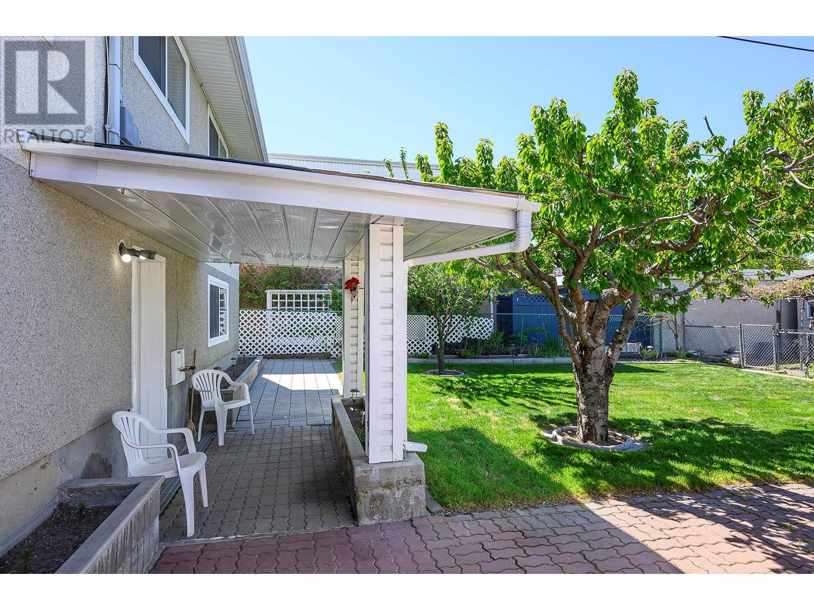 952 Fraser Street, Kamloops, British Columbia  V2C 3H5 - Photo 10 - 10346248