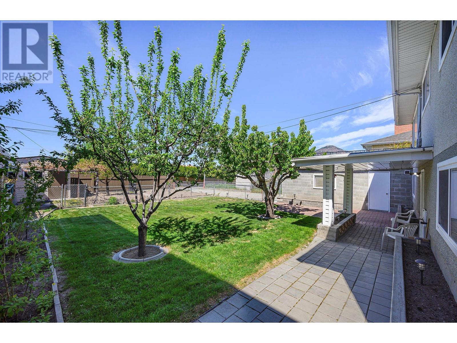 952 Fraser Street, Kamloops, British Columbia  V2C 3H5 - Photo 11 - 10346248