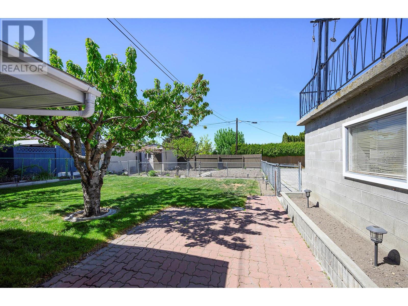 952 Fraser Street, Kamloops, British Columbia  V2C 3H5 - Photo 12 - 10346248