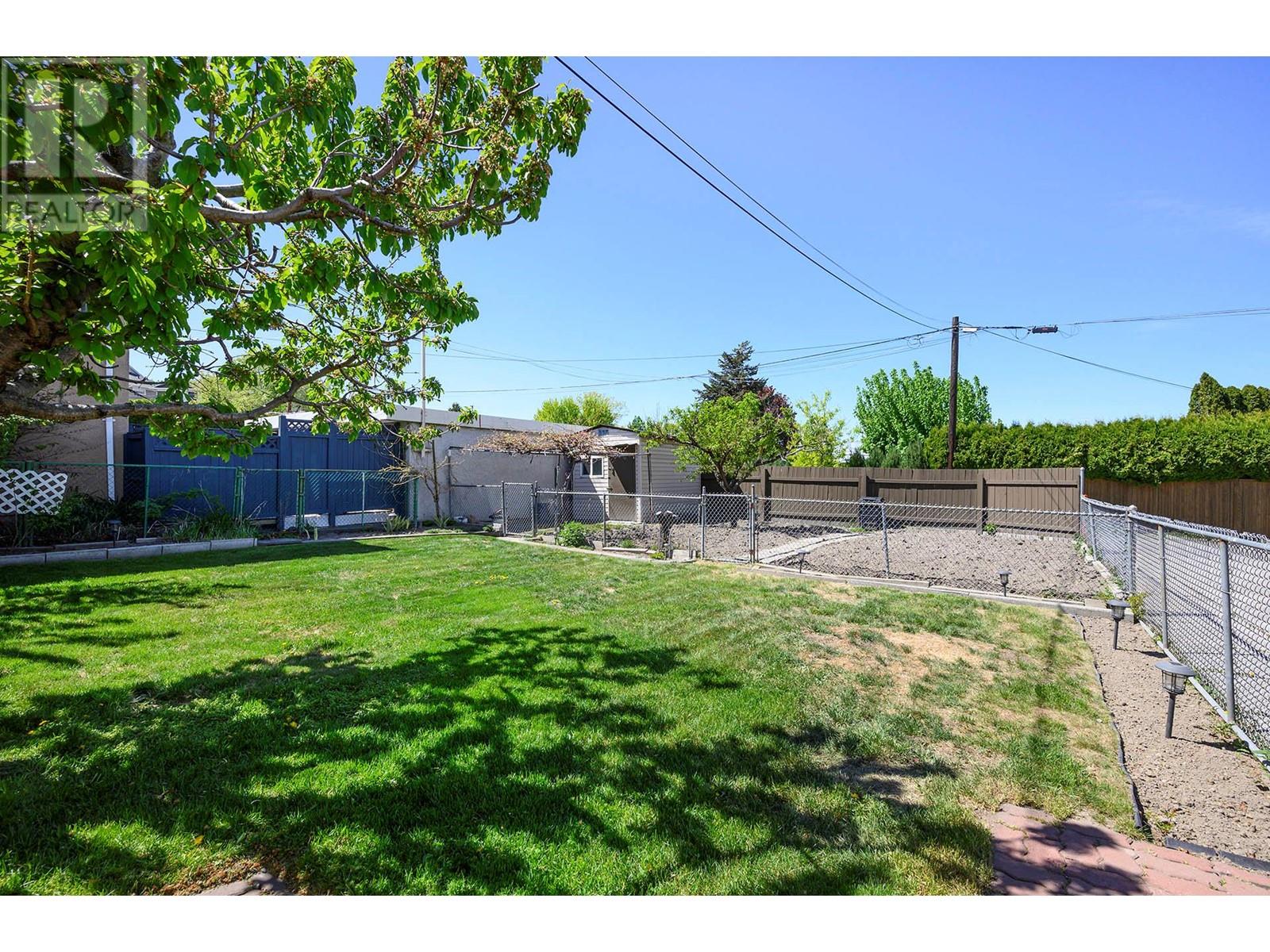 952 Fraser Street, Kamloops, British Columbia  V2C 3H5 - Photo 13 - 10346248