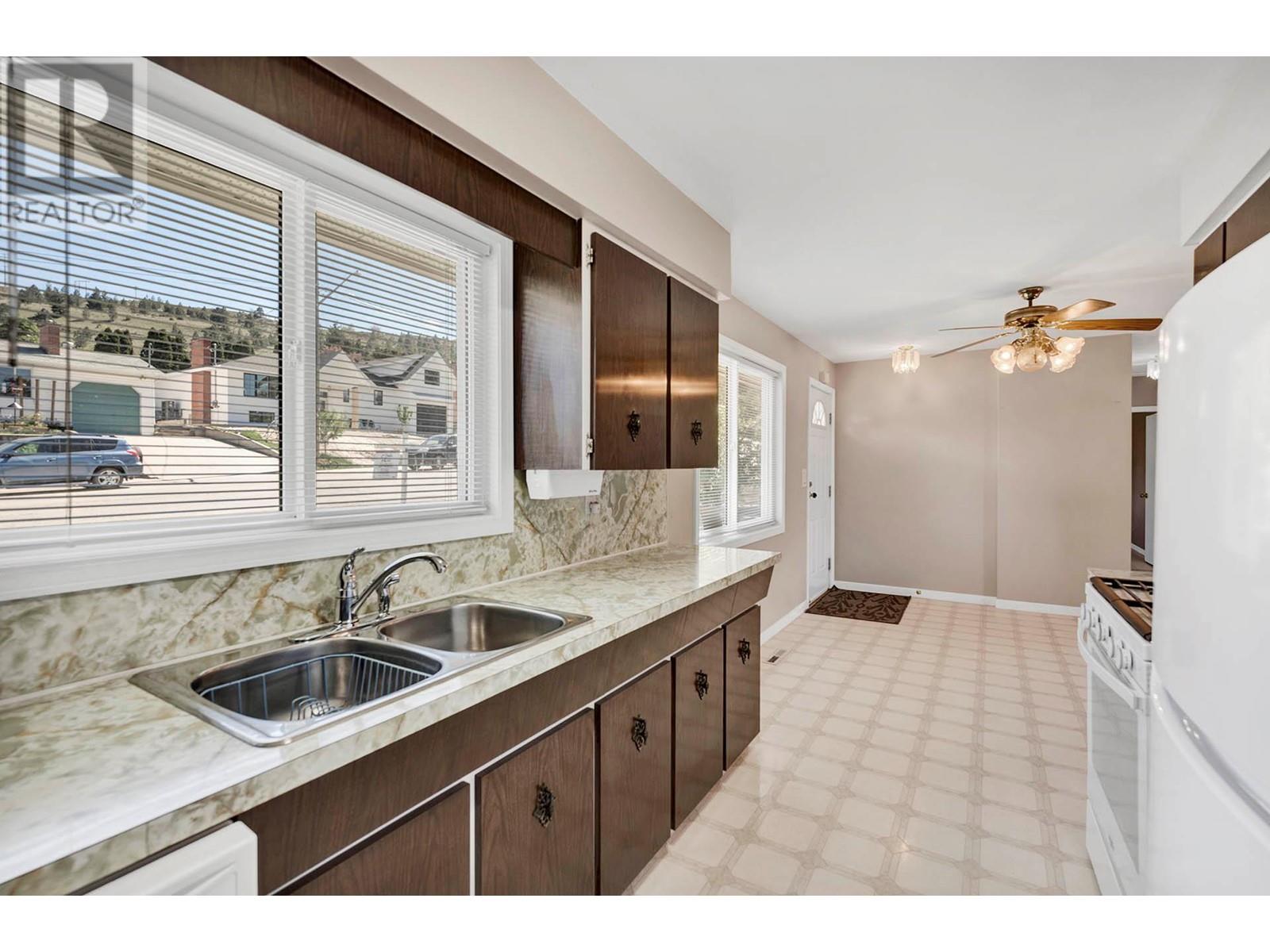 952 Fraser Street, Kamloops, British Columbia  V2C 3H5 - Photo 23 - 10346248