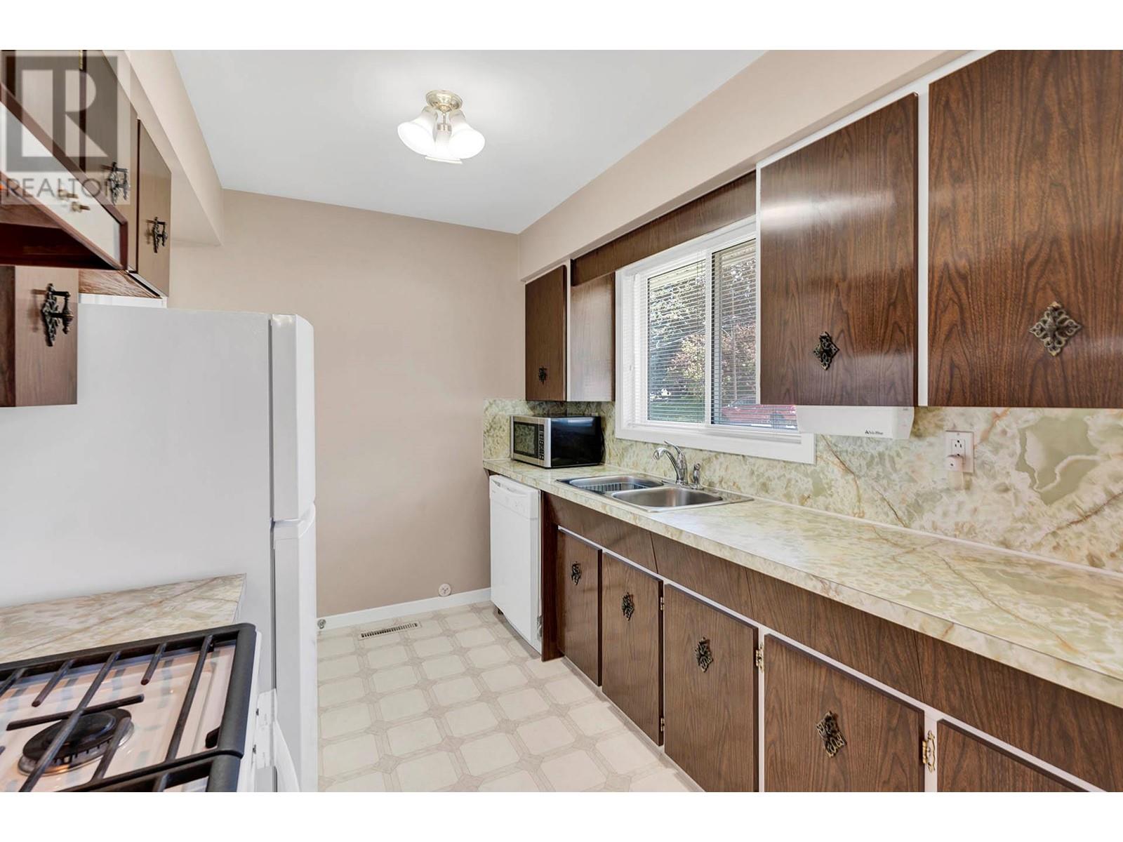 952 Fraser Street, Kamloops, British Columbia  V2C 3H5 - Photo 25 - 10346248