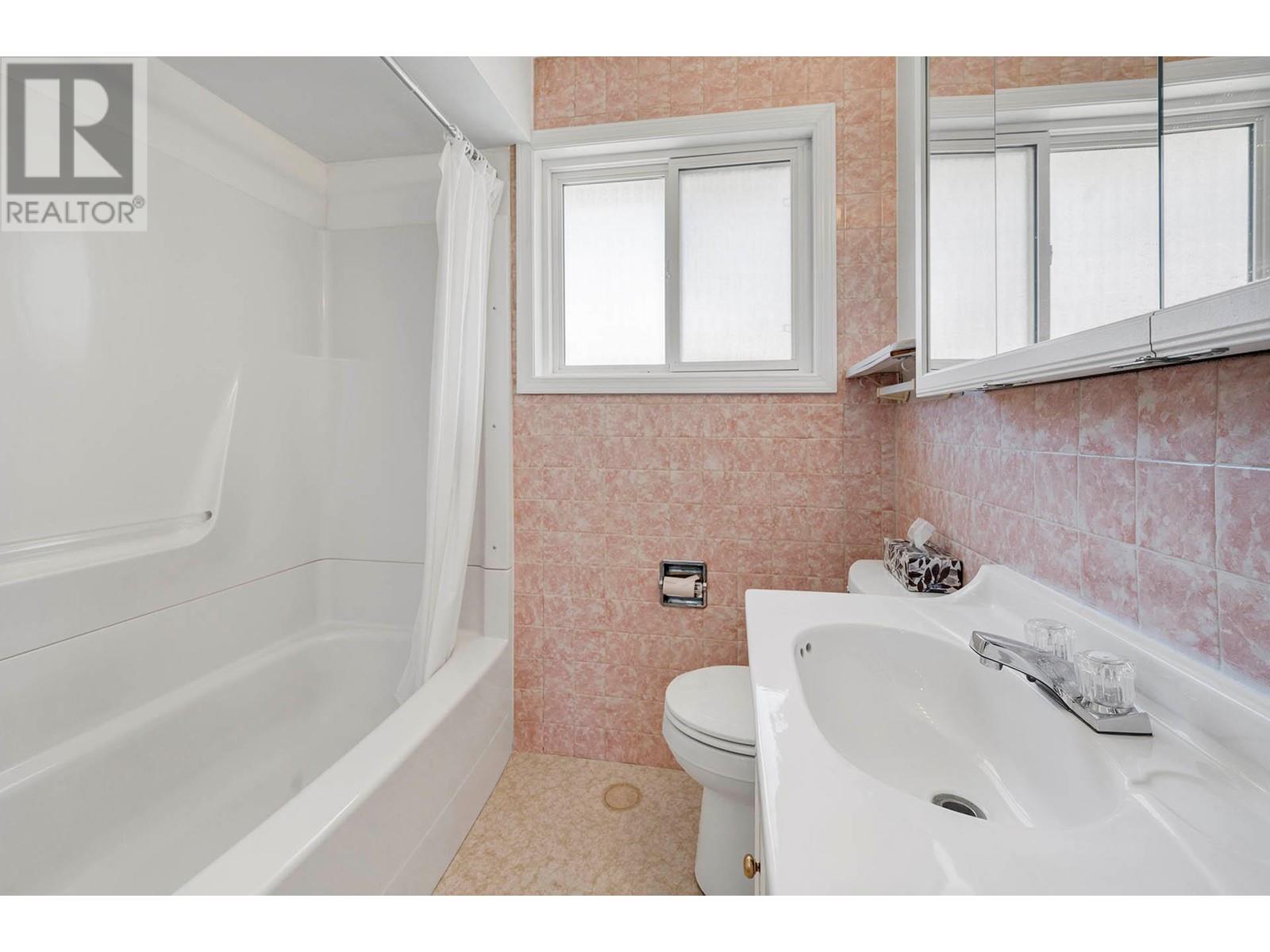 952 Fraser Street, Kamloops, British Columbia  V2C 3H5 - Photo 28 - 10346248