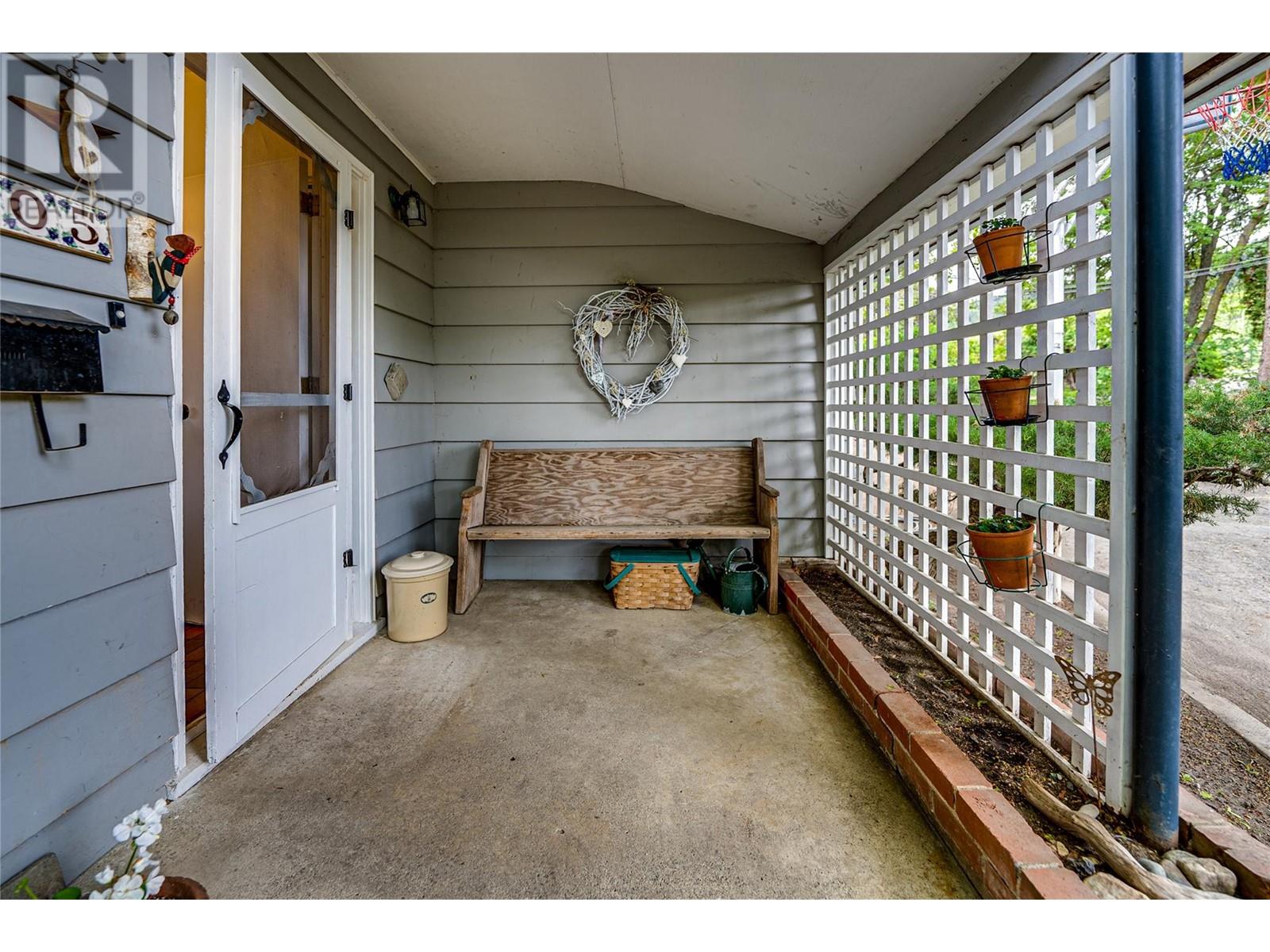 12205 Kidston Road, Coldstream, British Columbia  V1B 1S8 - Photo 4 - 10346446