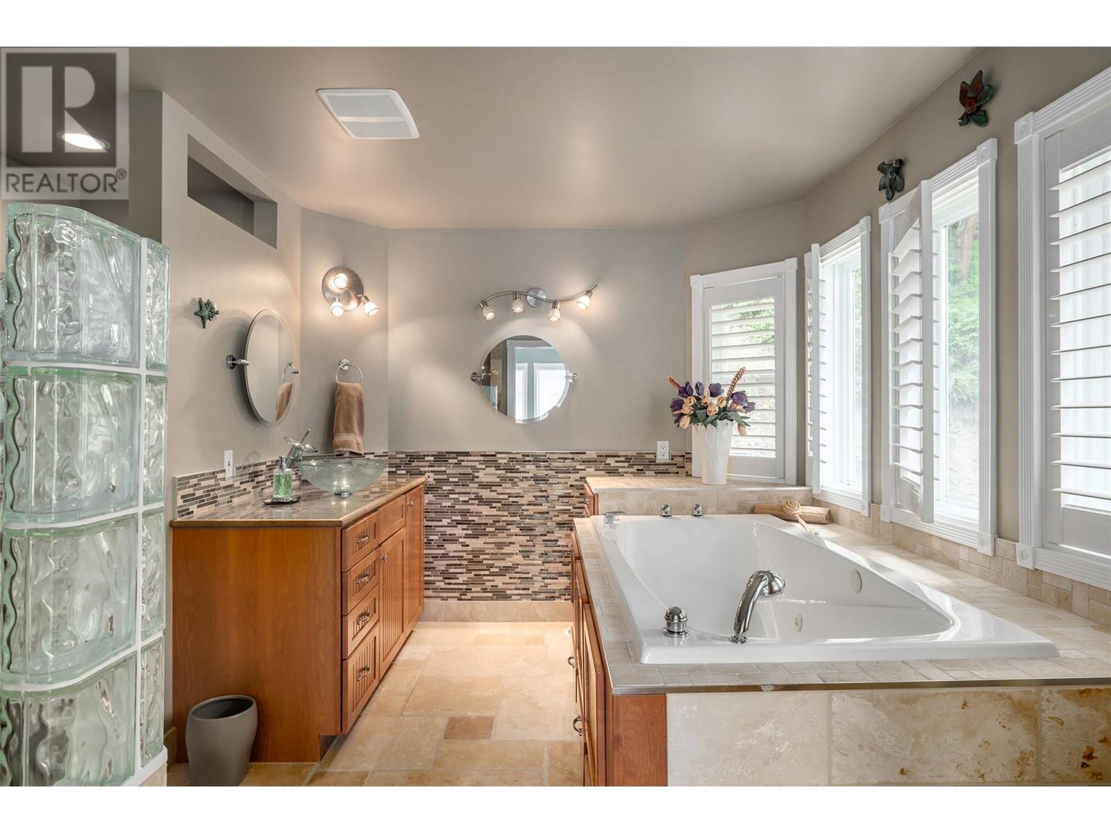 17824 Juniper Cove Road, Lake Country, British Columbia  V4V 1B8 - Photo 12 - 10345457