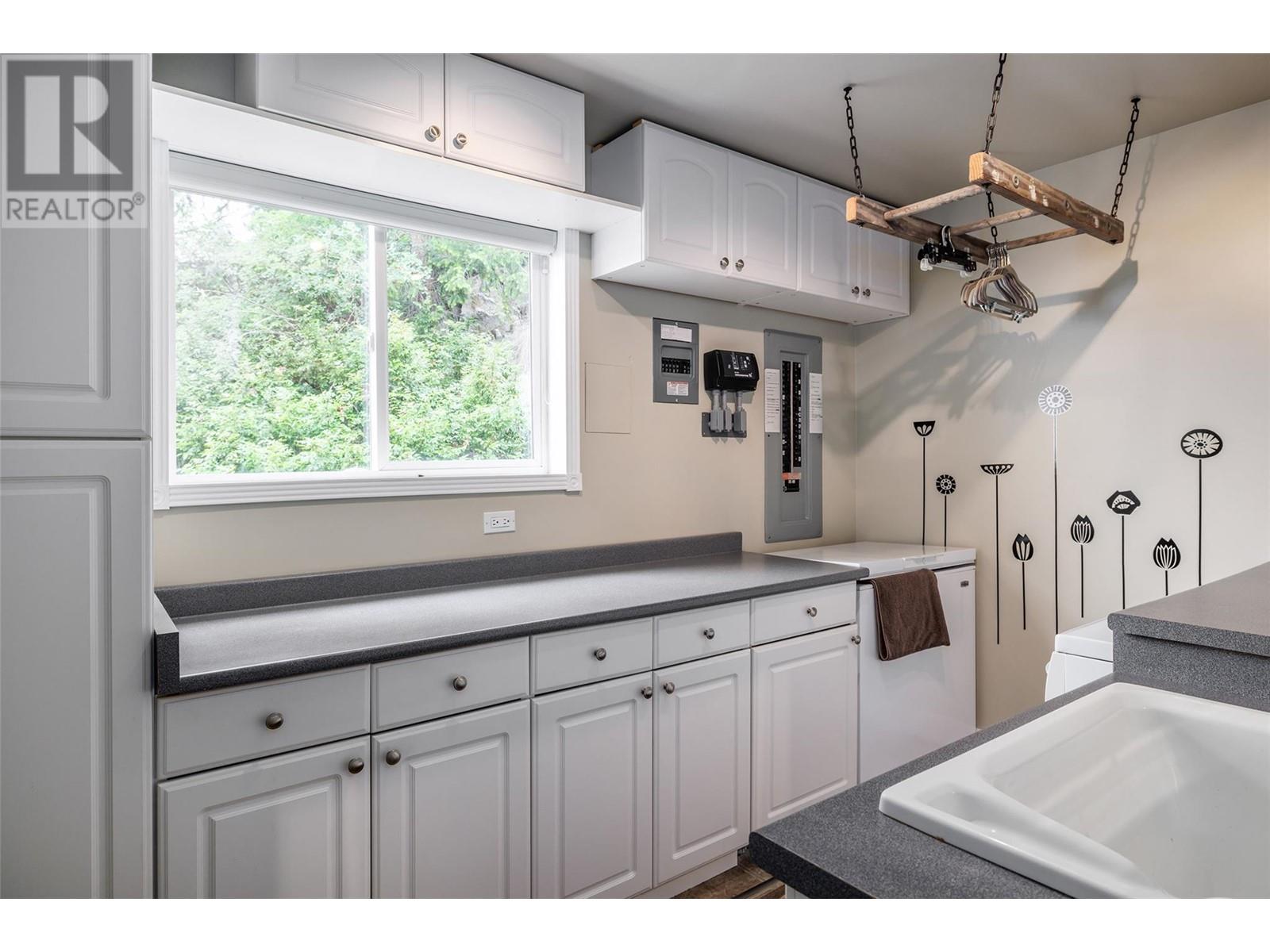 17824 Juniper Cove Road, Lake Country, British Columbia  V4V 1B8 - Photo 8 - 10345457