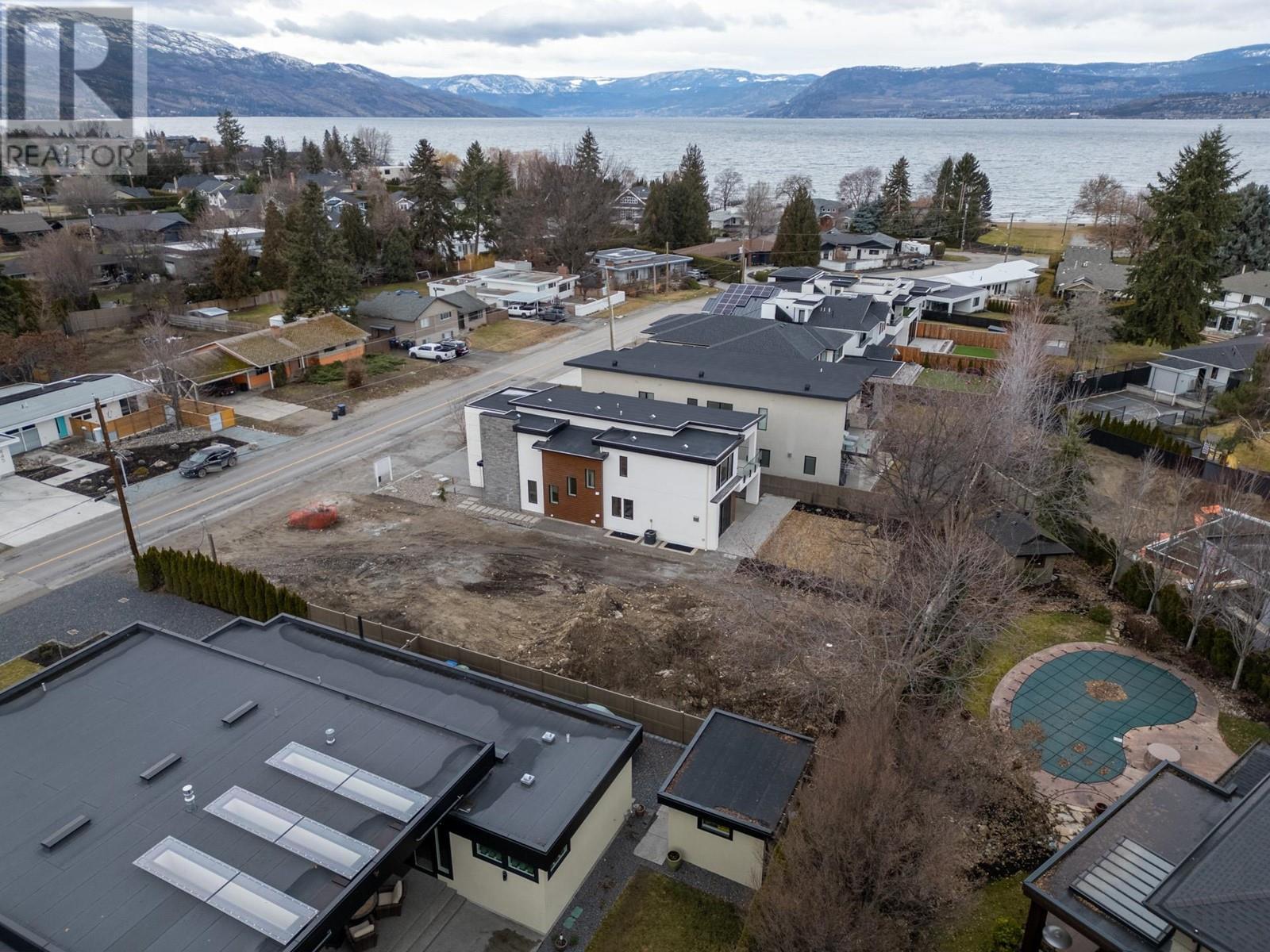 450 Sarsons Road, Kelowna, British Columbia  V1W 1C2 - Photo 1 - 10346541