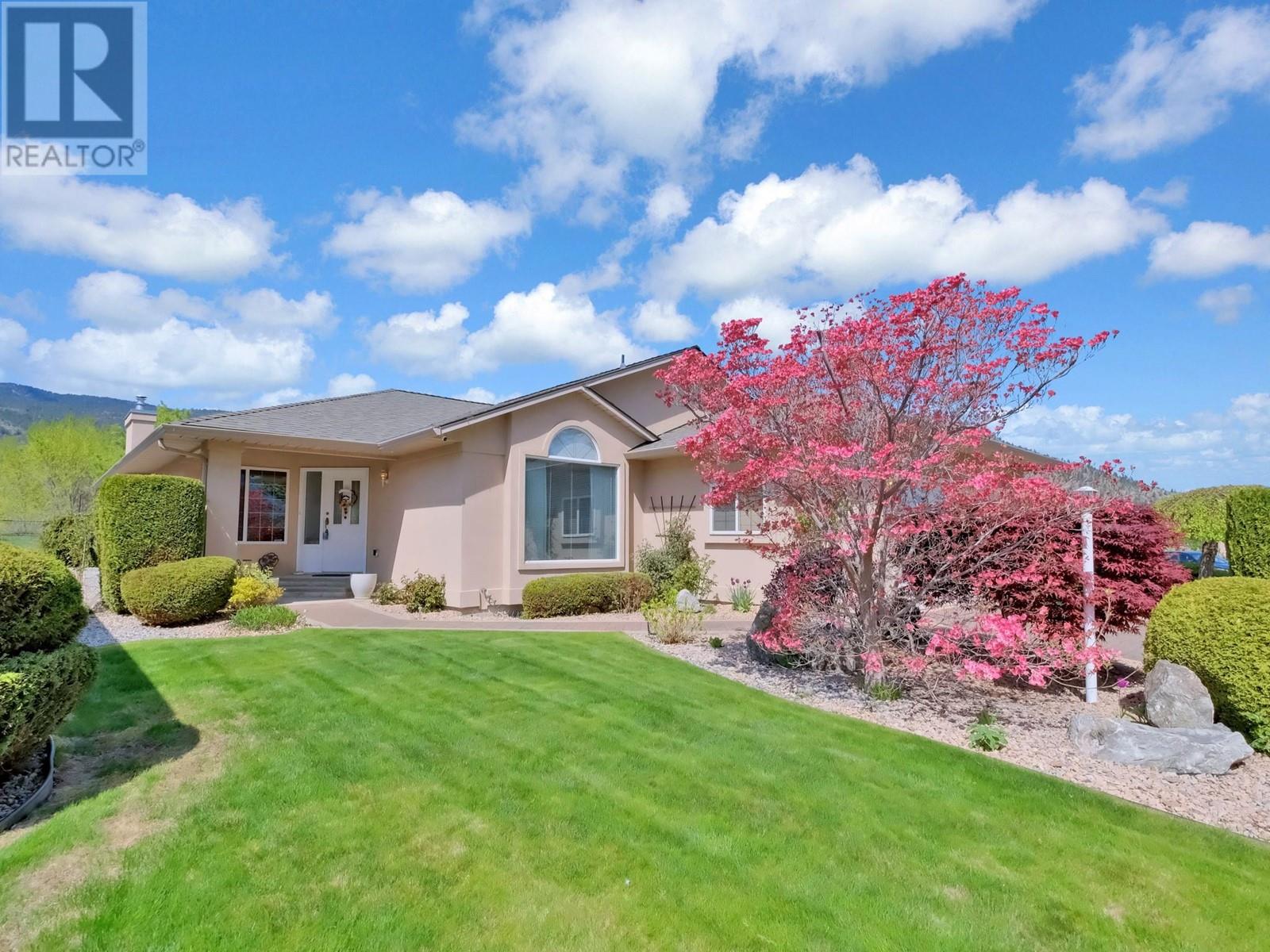 435 Ridge Road, Penticton, British Columbia  V2A 8N7 - Photo 2 - 10346572