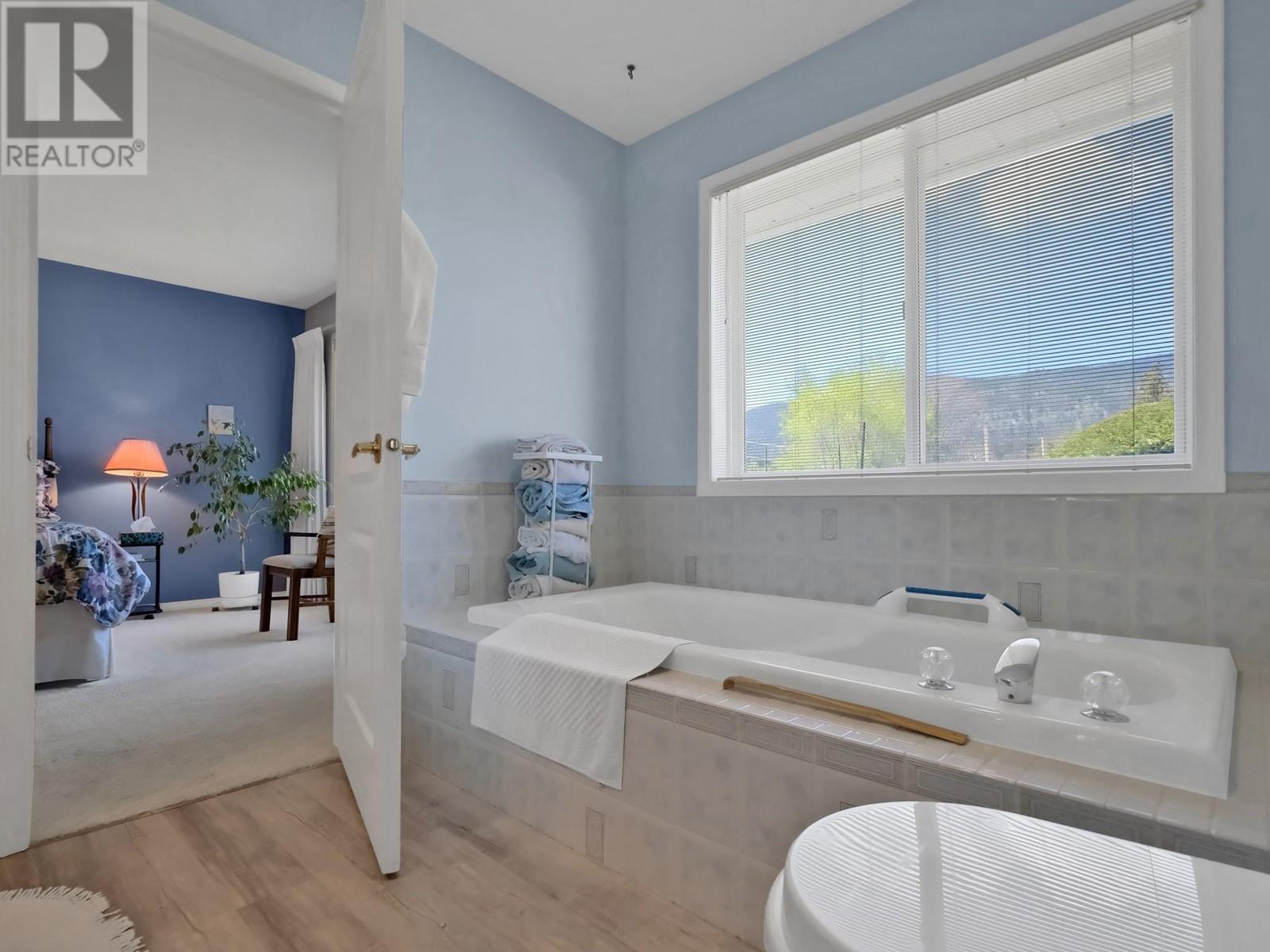 435 Ridge Road, Penticton, British Columbia  V2A 8N7 - Photo 27 - 10346572