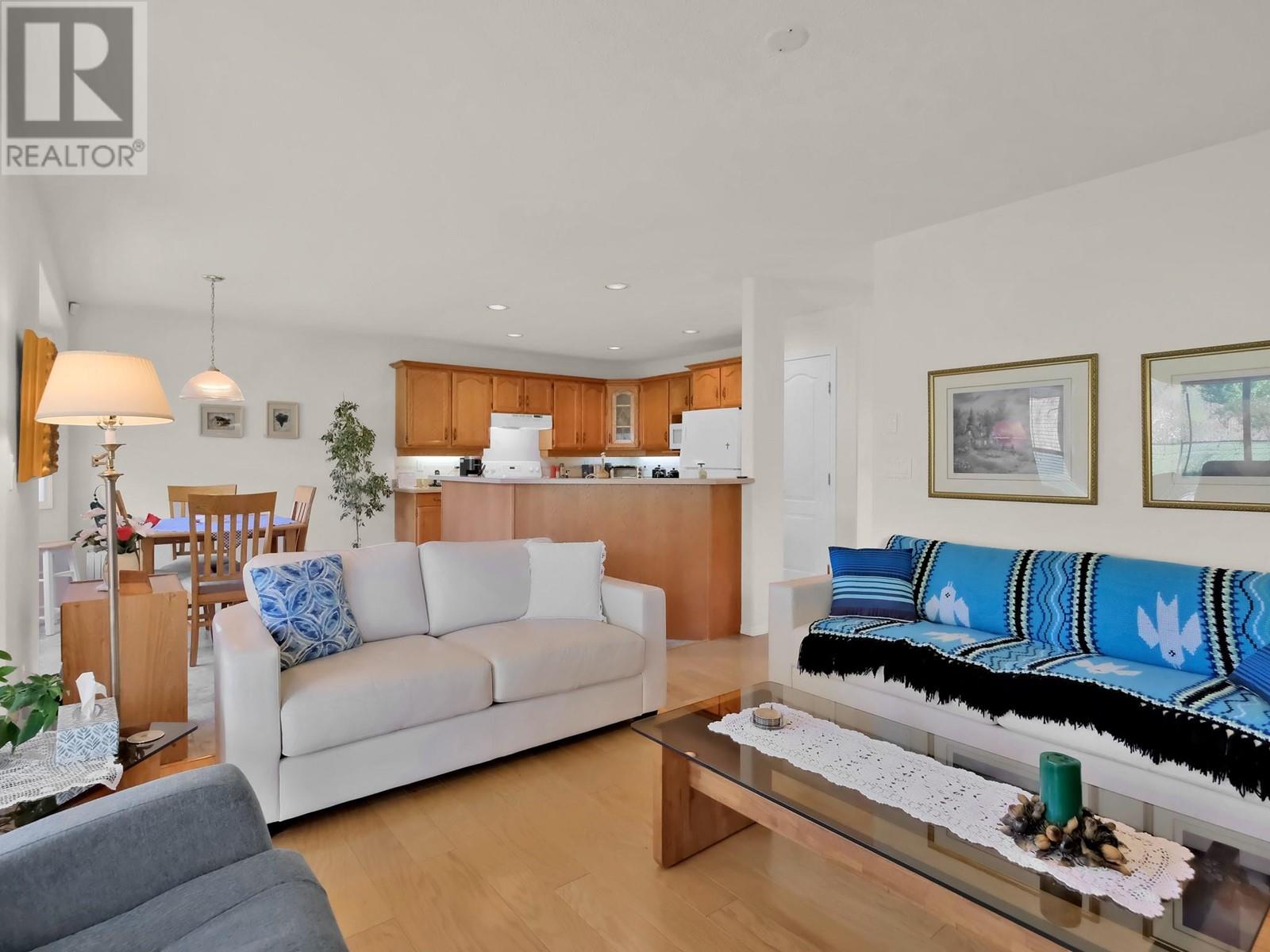 435 Ridge Road, Penticton, British Columbia  V2A 8N7 - Photo 8 - 10346572