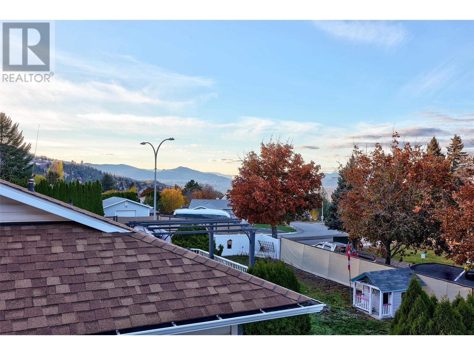 2506 Nechako Drive, Kamloops, British Columbia  V2E 2C9 - Photo 11 - 10346570