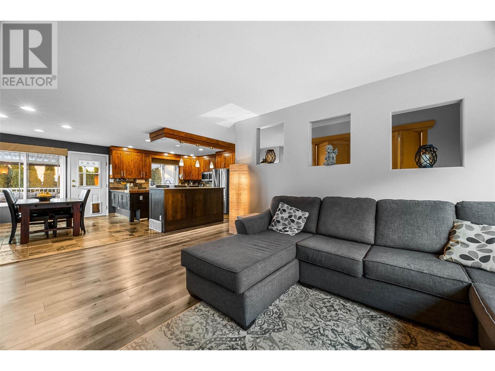 2506 Nechako Drive, Kamloops, British Columbia  V2E 2C9 - Photo 14 - 10346570