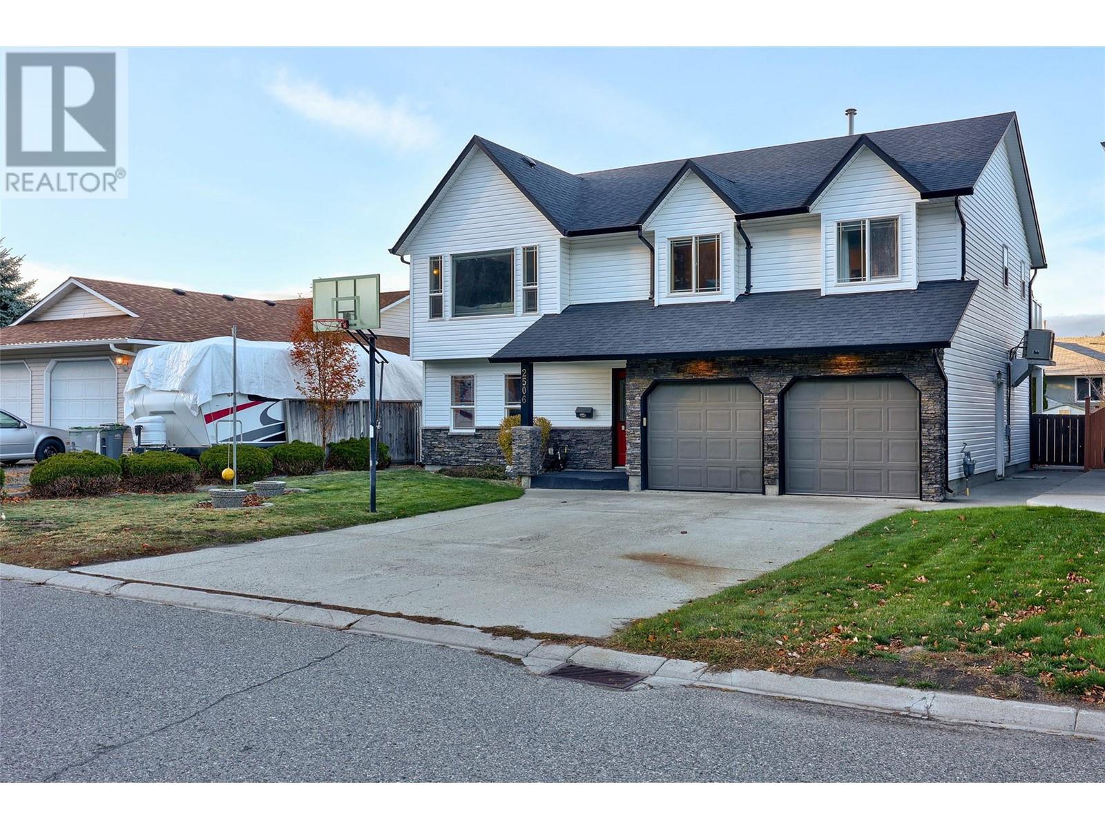 2506 Nechako Drive, Kamloops, British Columbia  V2E 2C9 - Photo 2 - 10346570