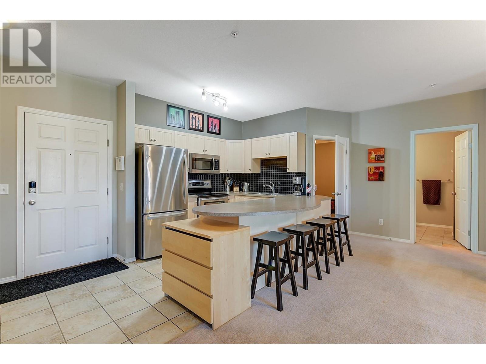 1875 Country Club Drive Unit# 1208, Kelowna, British Columbia  V1V 2W7 - Photo 5 - 10346268