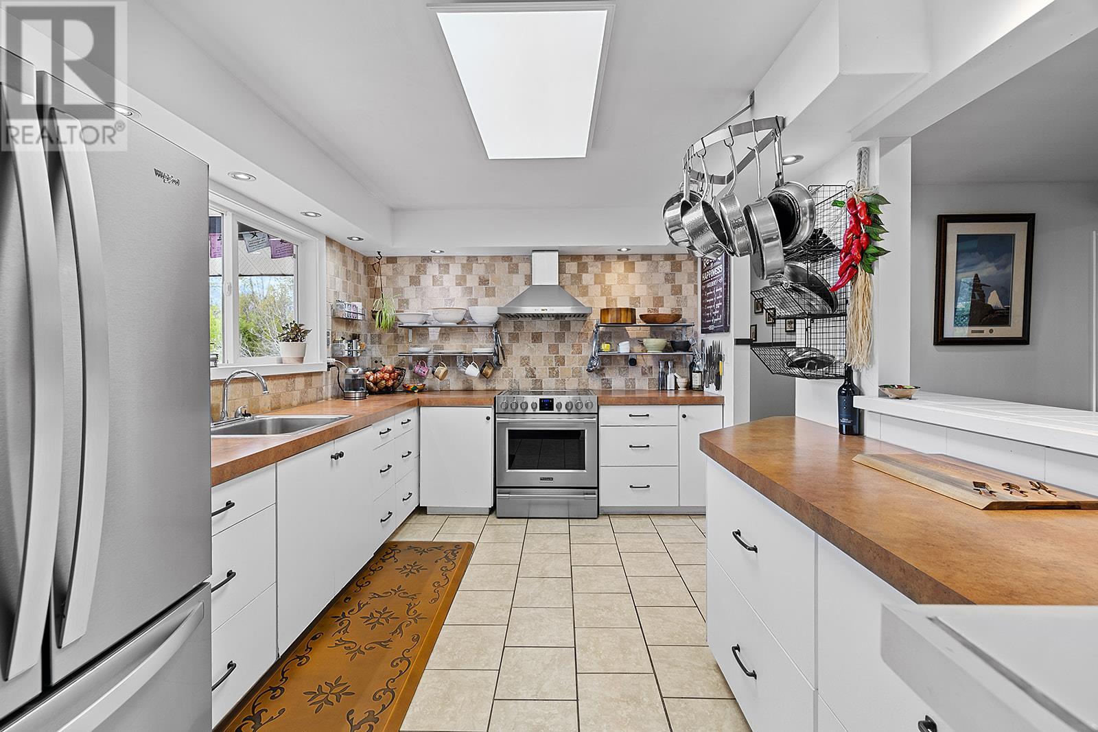 1629 Ainsworth Avenue, Riondel, British Columbia  V0B 2B0 - Photo 8 - 10345295