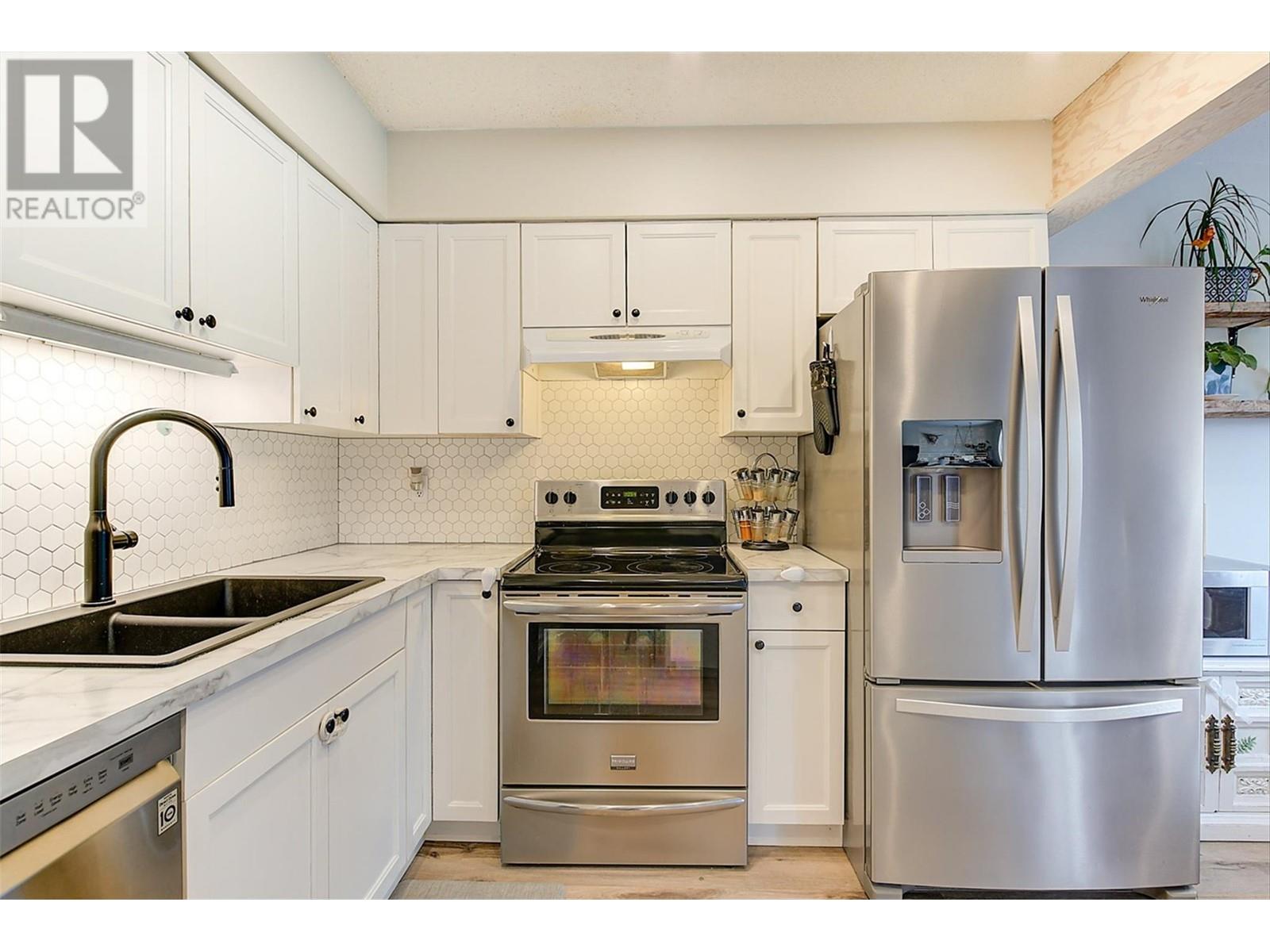 2937 Mcallister Road, West Kelowna, British Columbia  V4T 1G8 - Photo 3 - 10346576