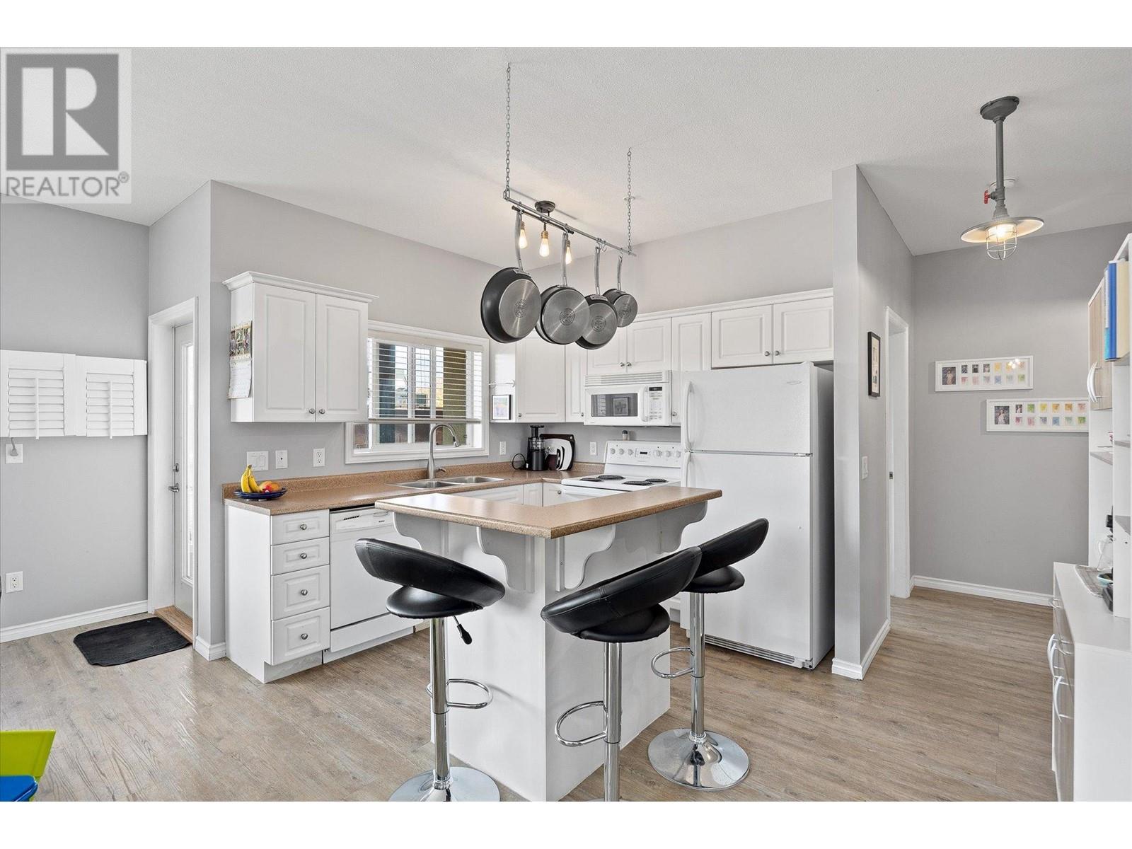 1125 Bernard Avenue Unit# 204, Kelowna, British Columbia  V1Y 6R3 - Photo 6 - 10332949
